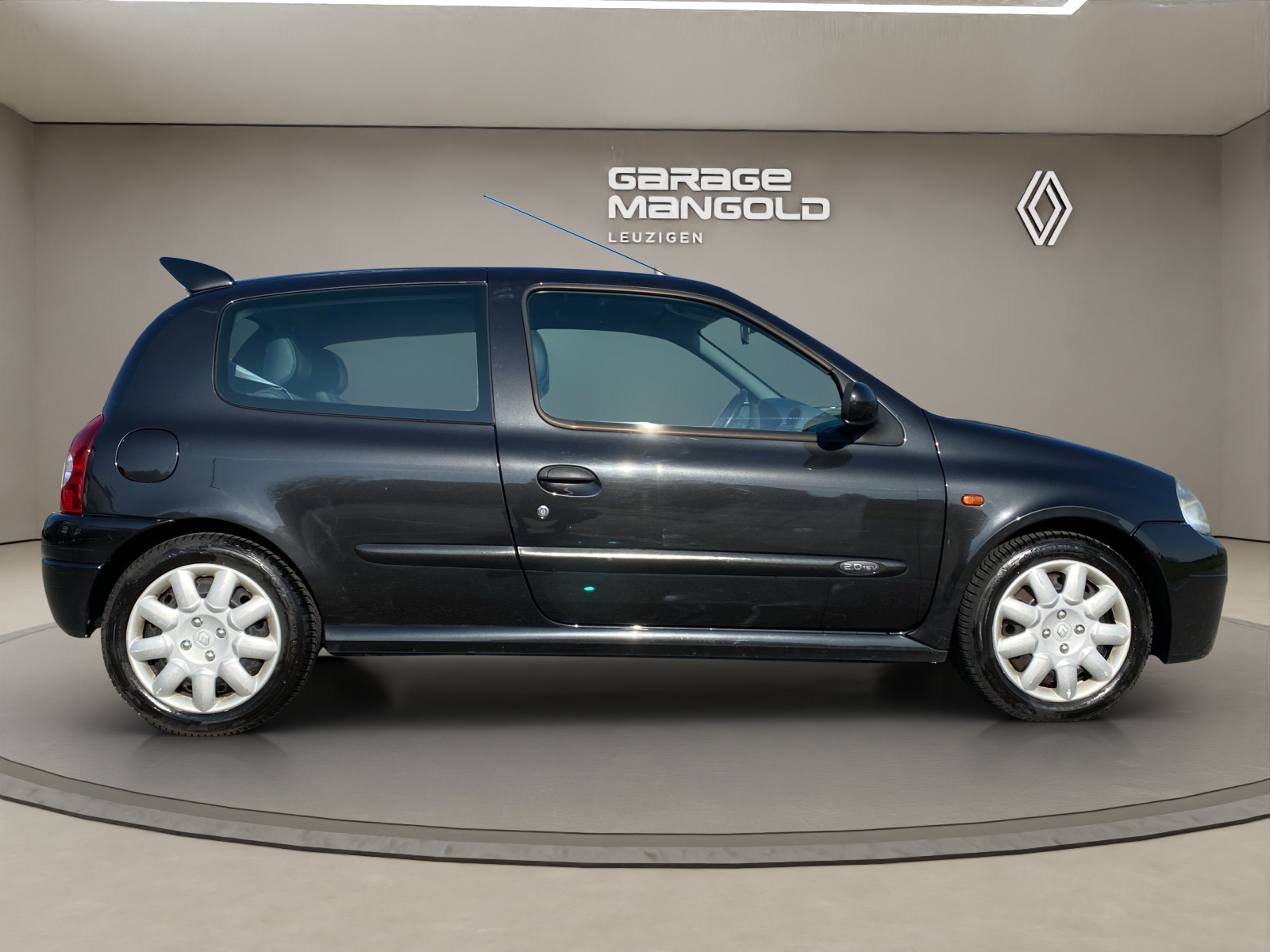RENAULT Clio 2.0 16V Sport-image-5