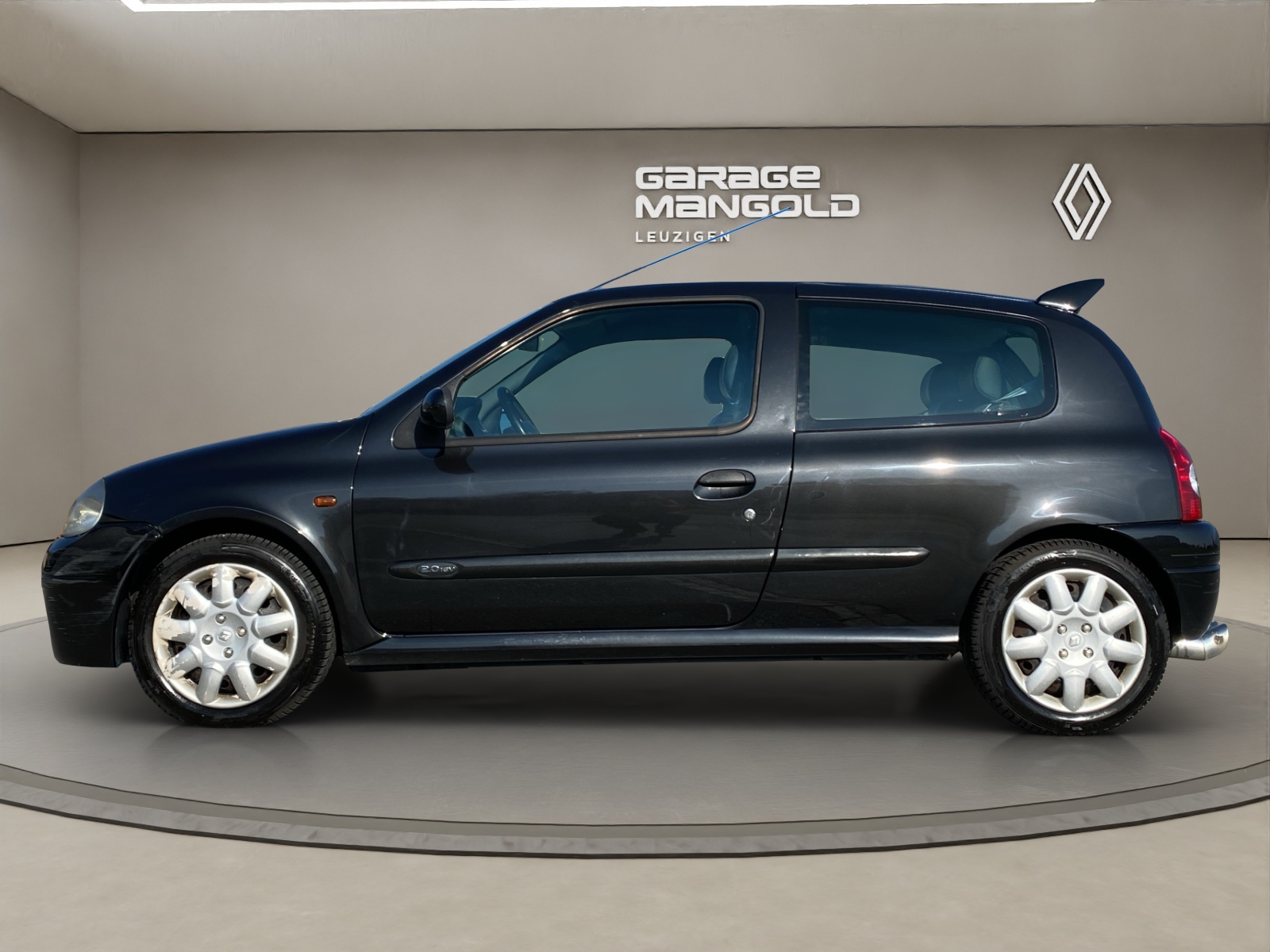 RENAULT Clio 2.0 16V Sport-image-1