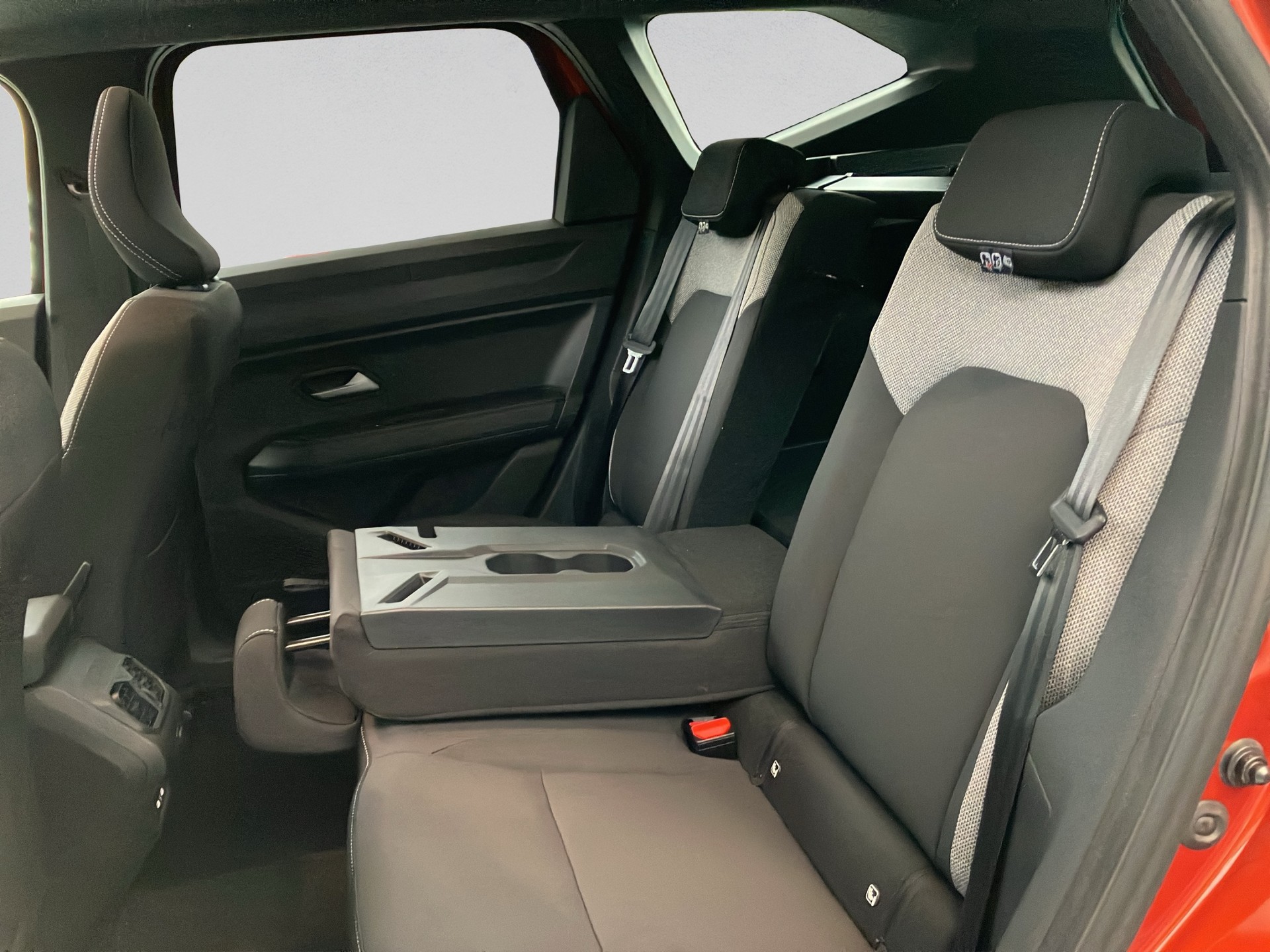 DACIA Bigster HEV 155 Journey-image-12