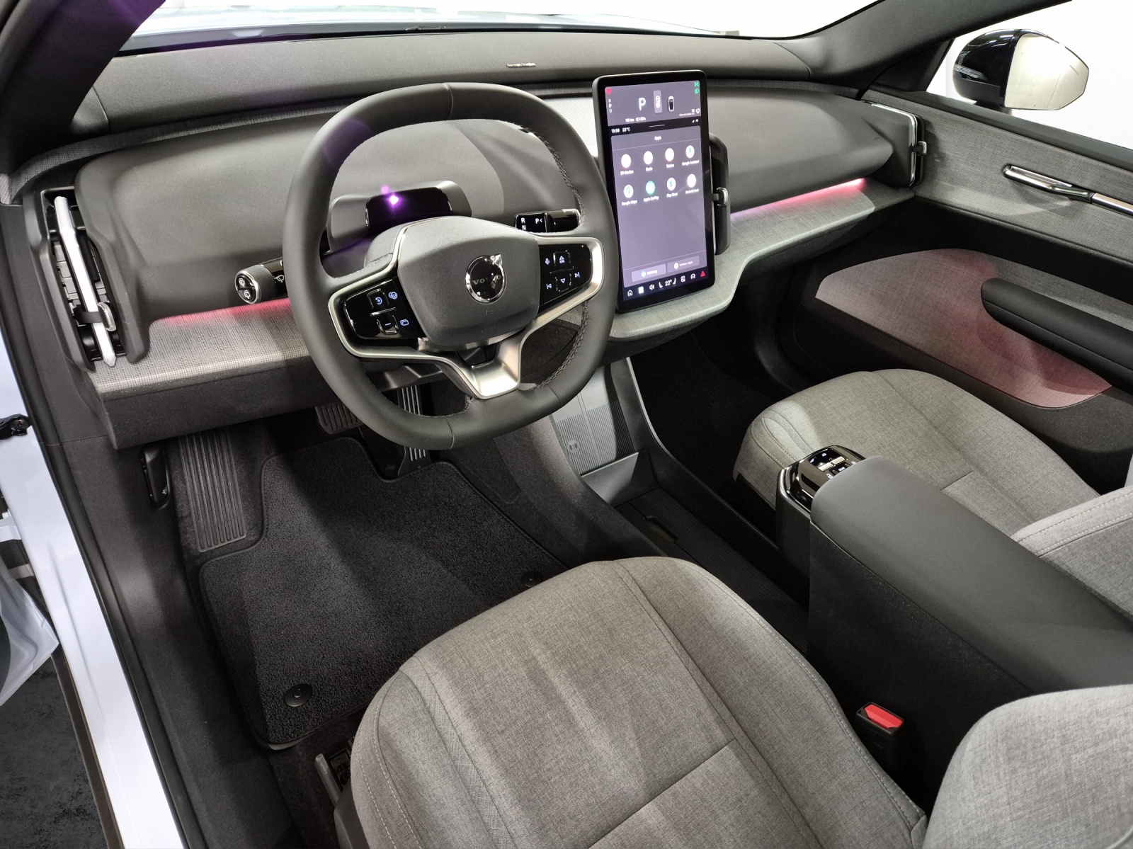 VOLVO EX30 E60 Twin Ultra Performance AWD-image-8