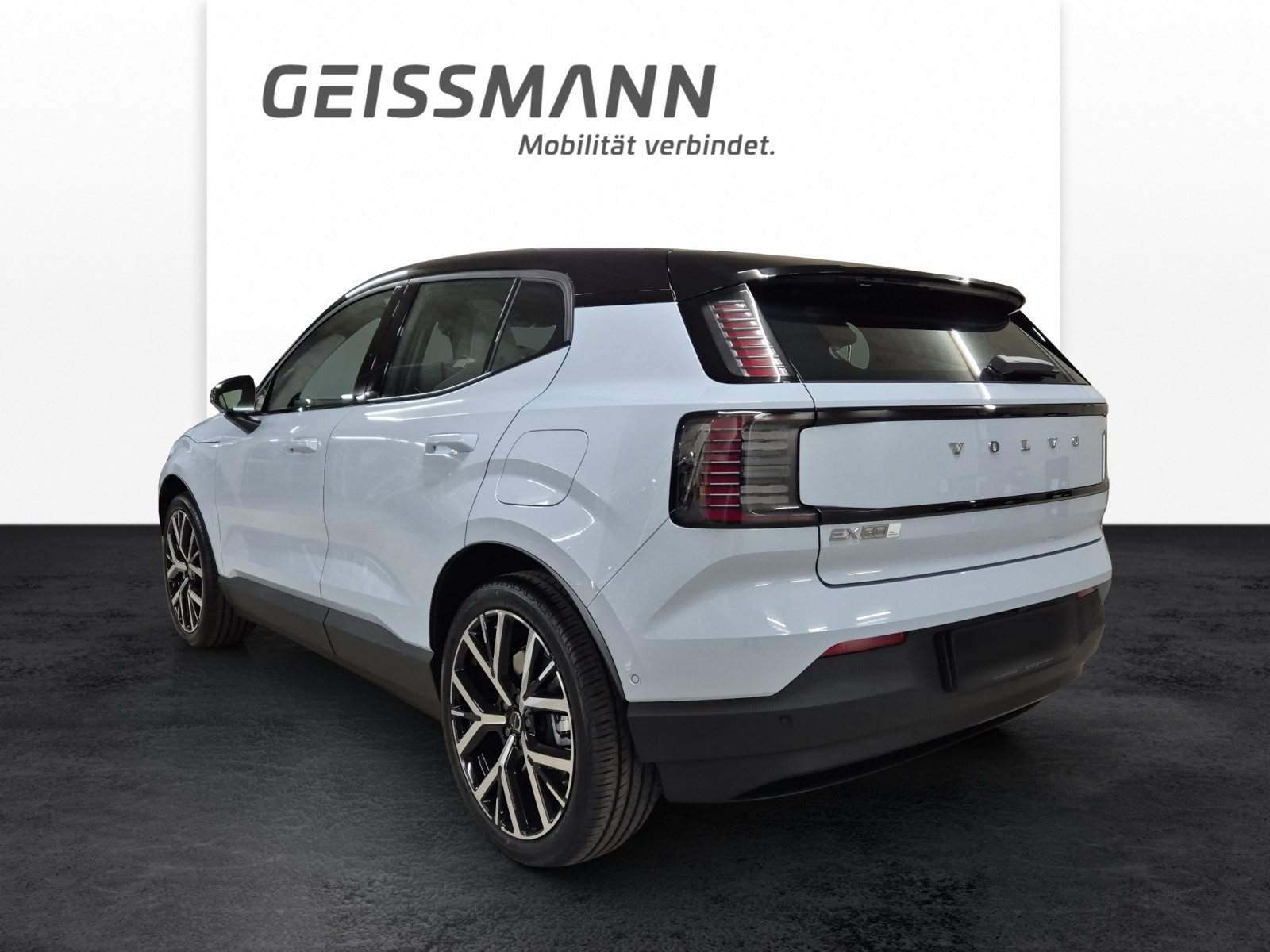 VOLVO EX30 E60 Twin Ultra Performance AWD-image-7