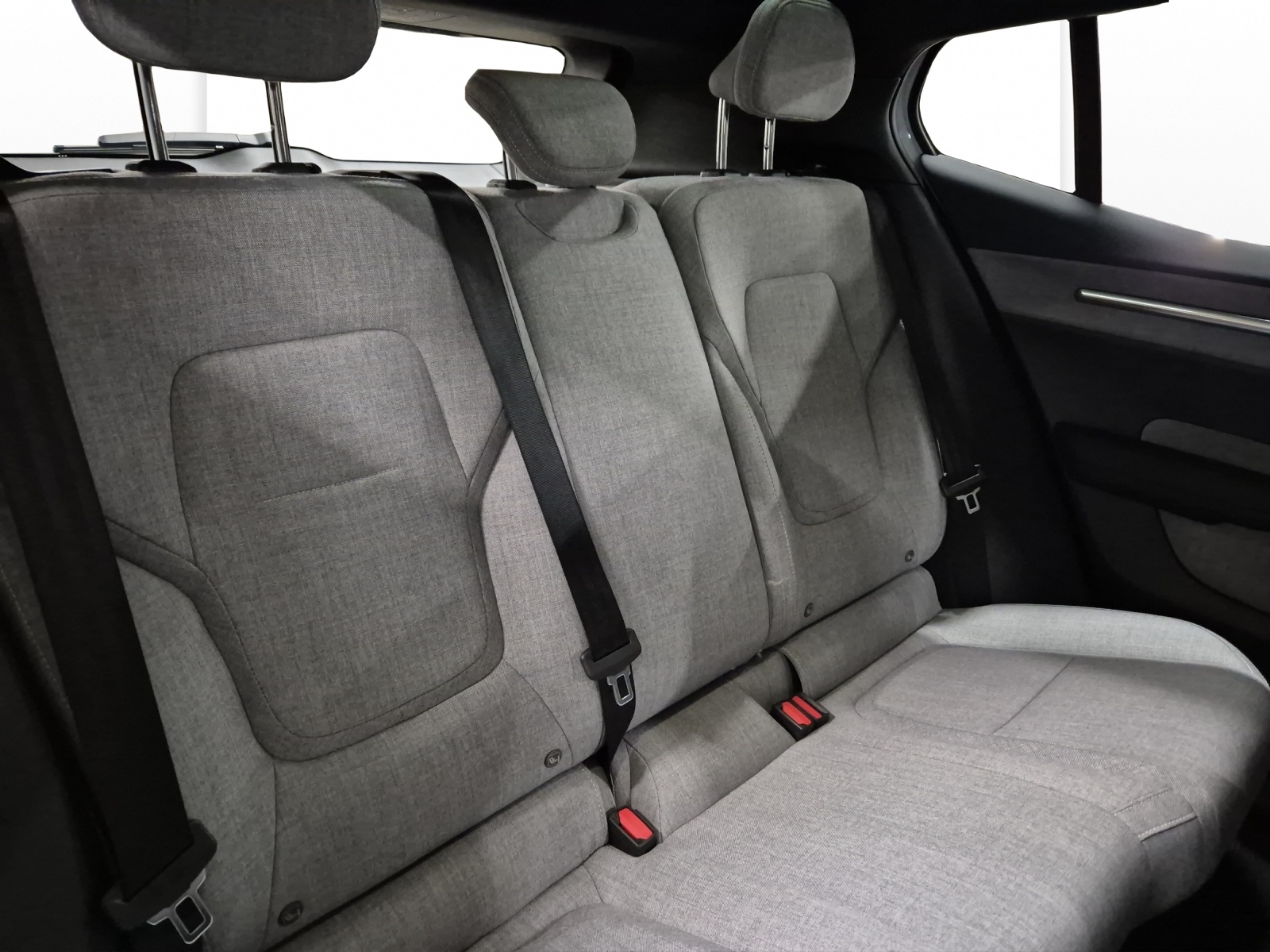 VOLVO EX30 E60 Twin Ultra Performance AWD-image-16