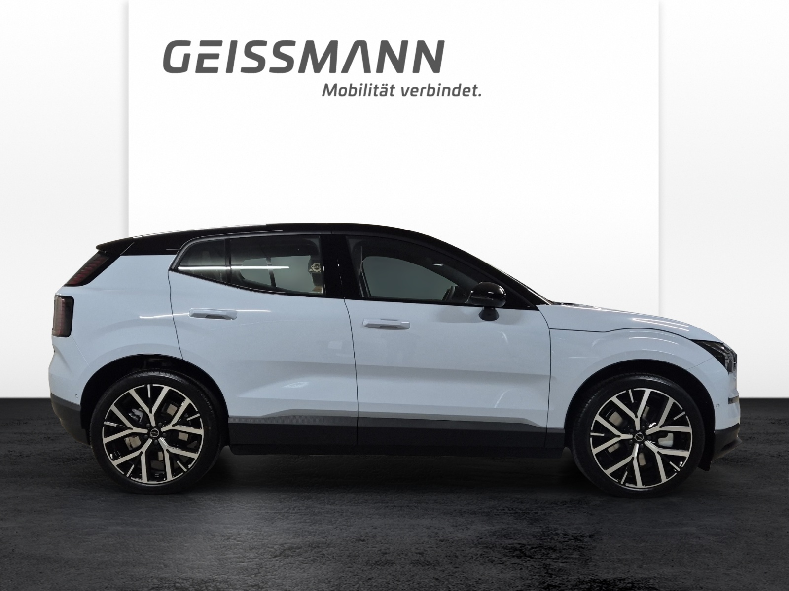 VOLVO EX30 E60 Twin Ultra Performance AWD-showroom-element-3