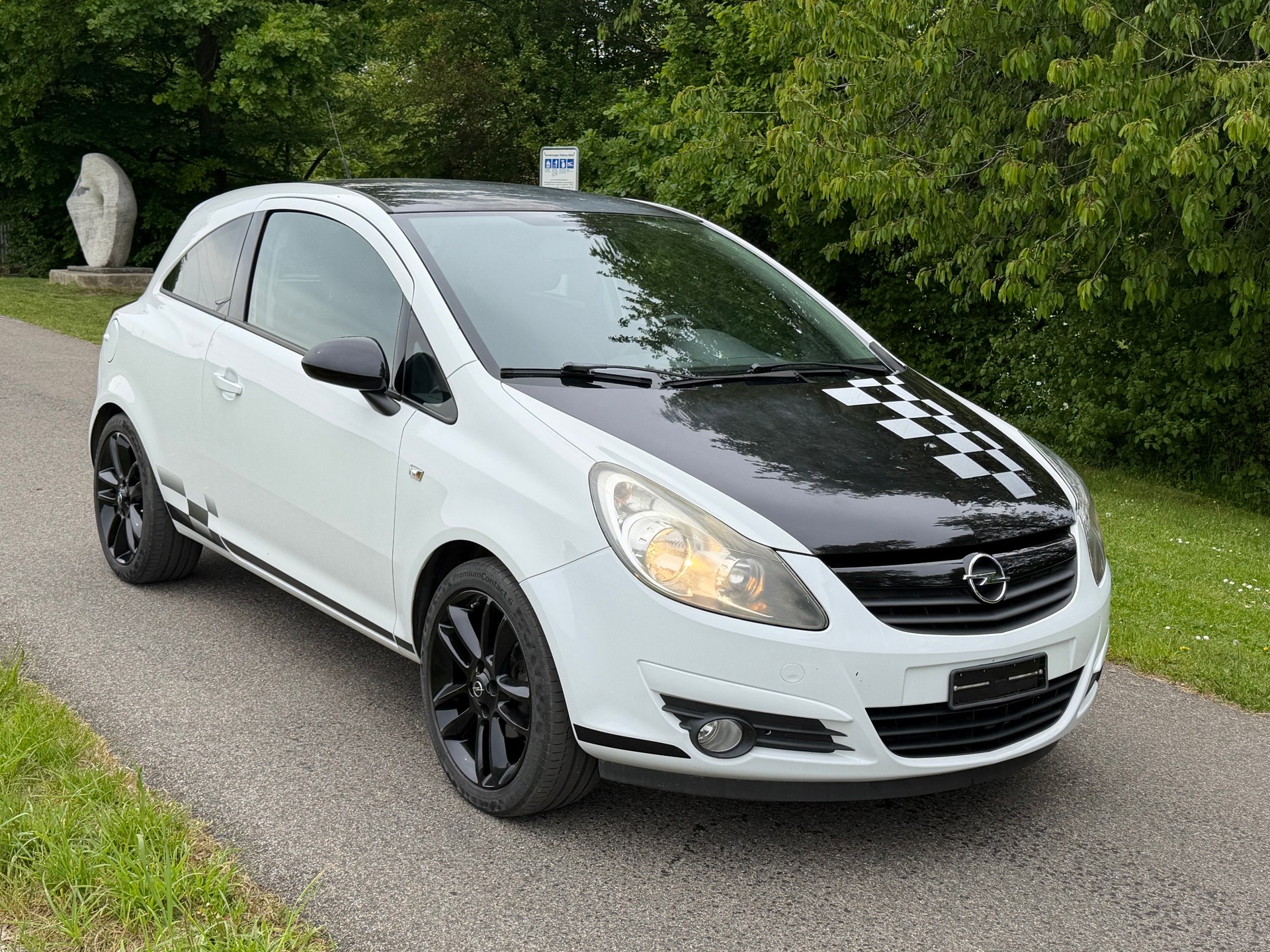 OPEL Corsa 1.4 TP Color Edition