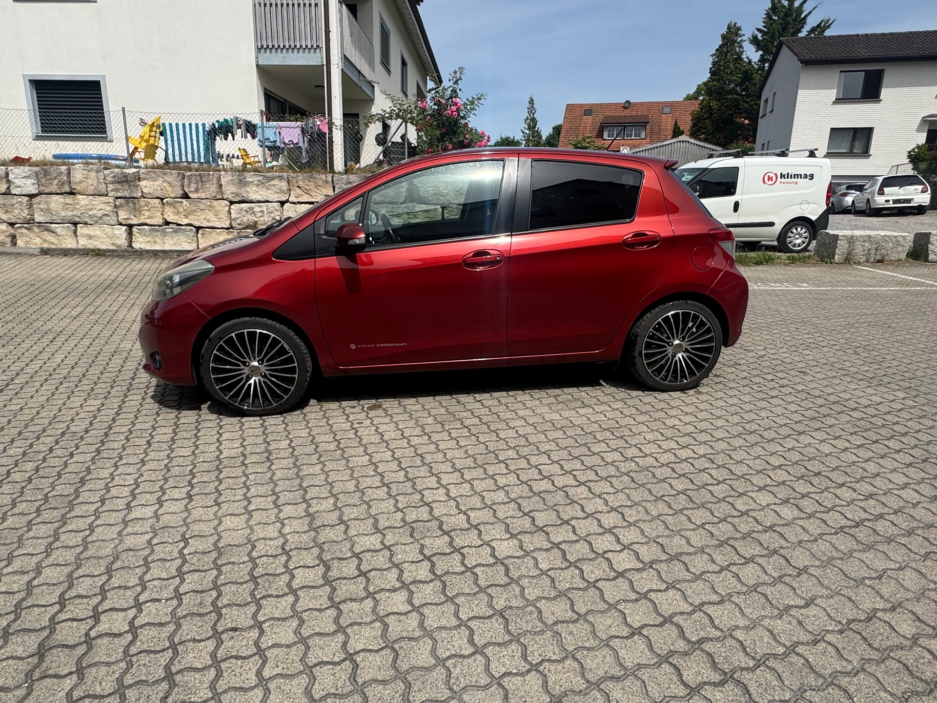 TOYOTA Yaris 1.33 Style-image-2
