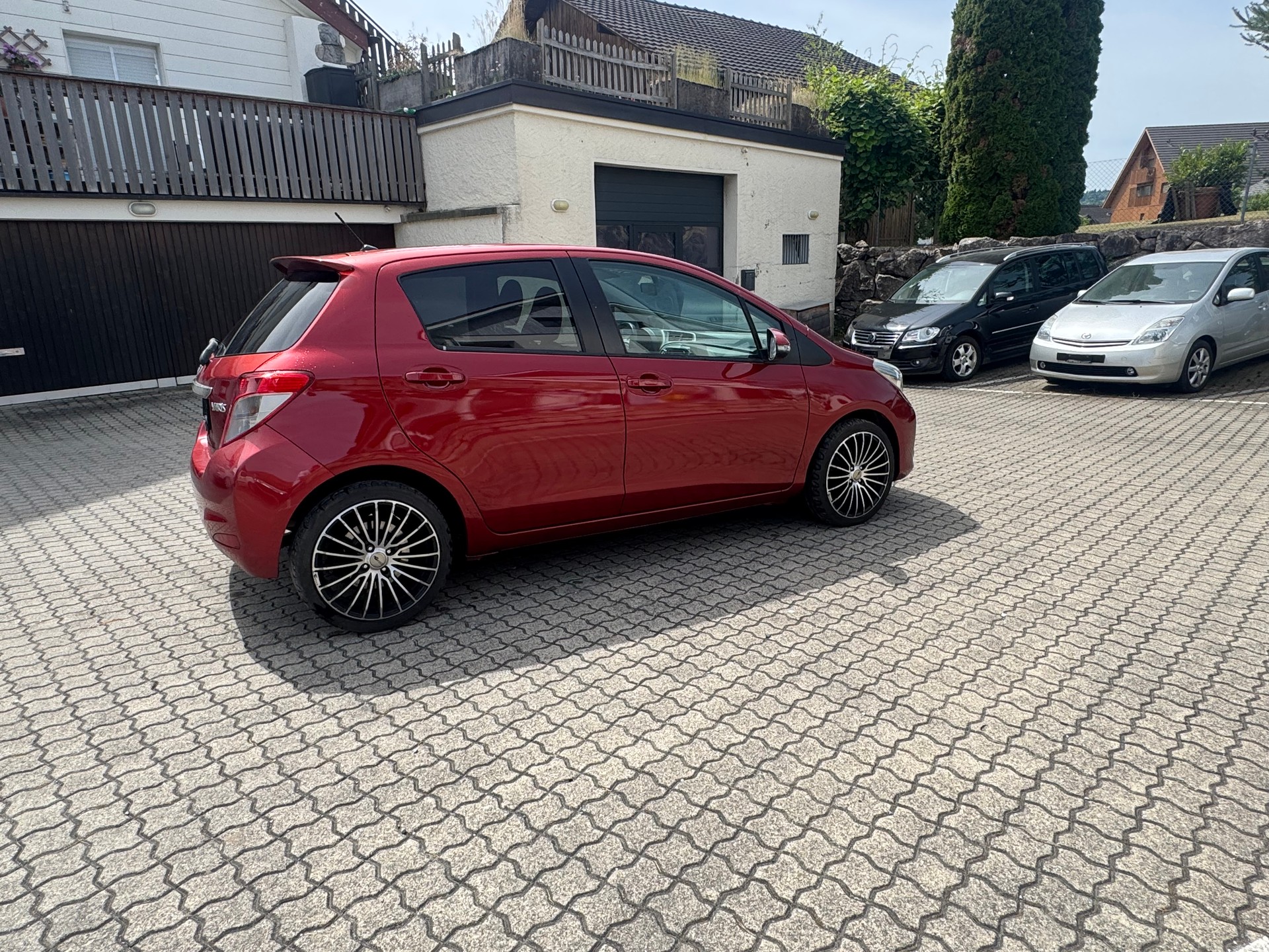 TOYOTA Yaris 1.33 Style-image-5