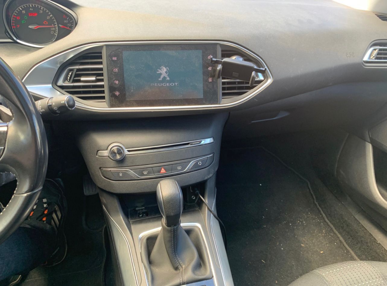 PEUGEOT 308 SW 1.2 THP Active Automatic-image-7