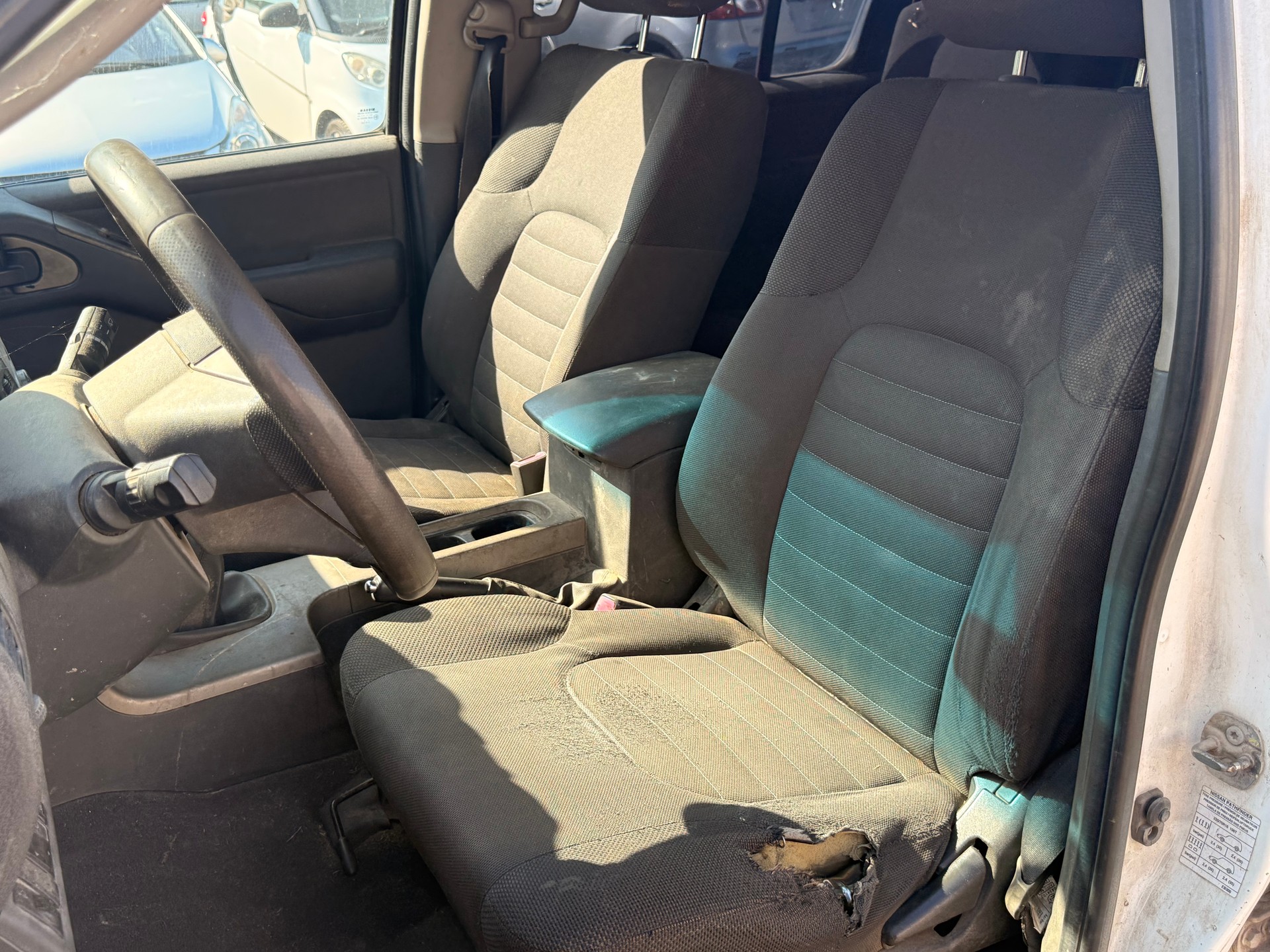 NISSAN Pathfinder 2.5 dCi LE-image-10