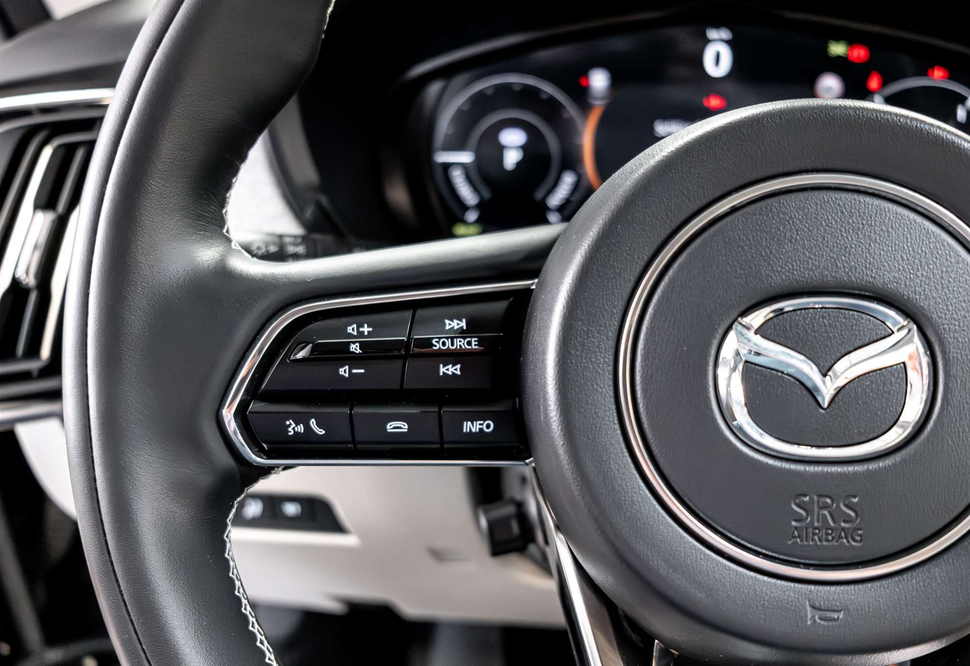 MAZDA CX-60 e-Skyactiv PHEV 327 AWD Takumi-image-7