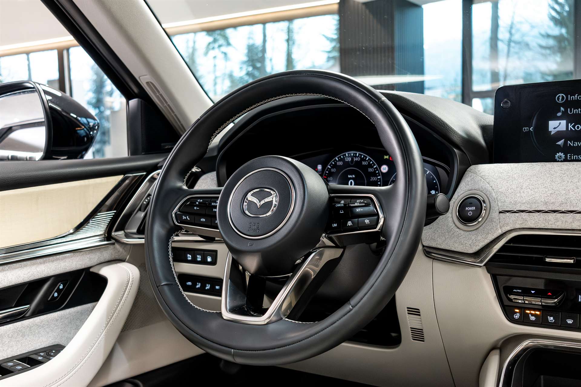 MAZDA CX-60 e-Skyactiv PHEV 327 AWD Takumi-image-6