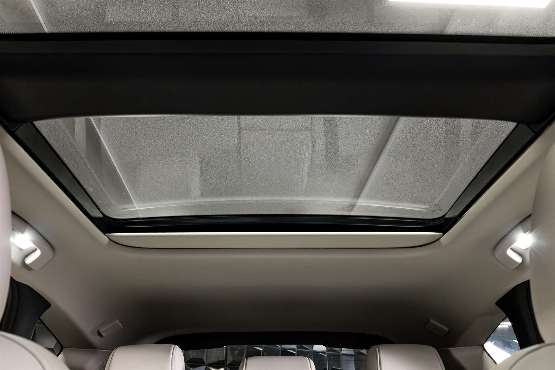 MAZDA CX-60 e-Skyactiv PHEV 327 AWD Takumi-image-15