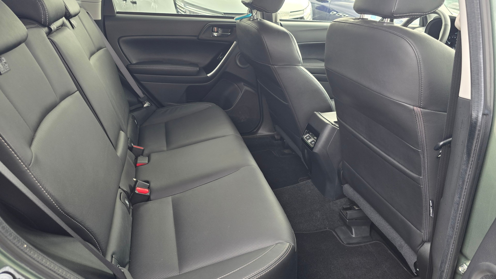 SUBARU Forester 2.0XT Luxury Lineartronic-image-5