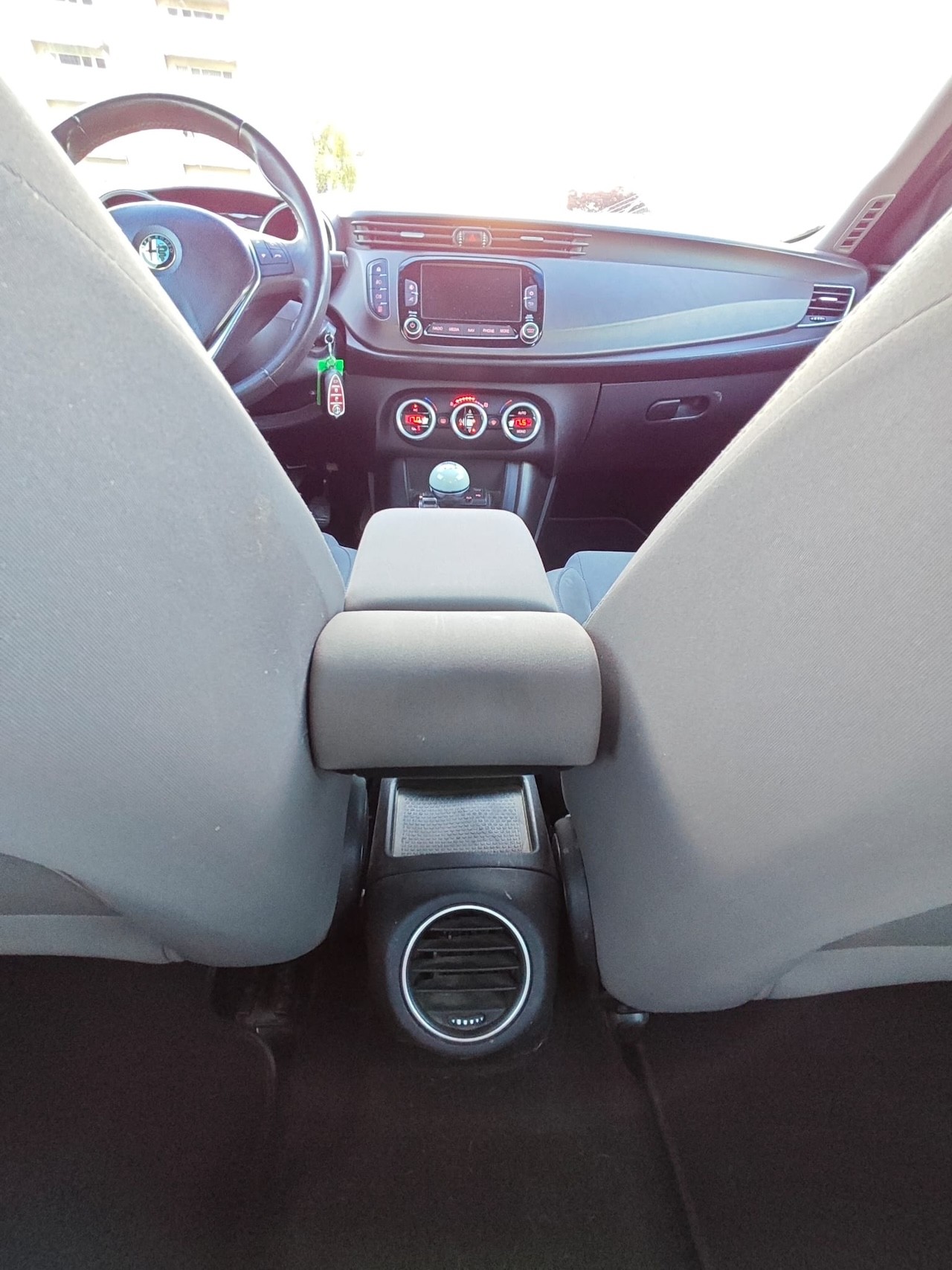 ALFA ROMEO Giulietta 1.4 MultiAir Distinctive-image-27