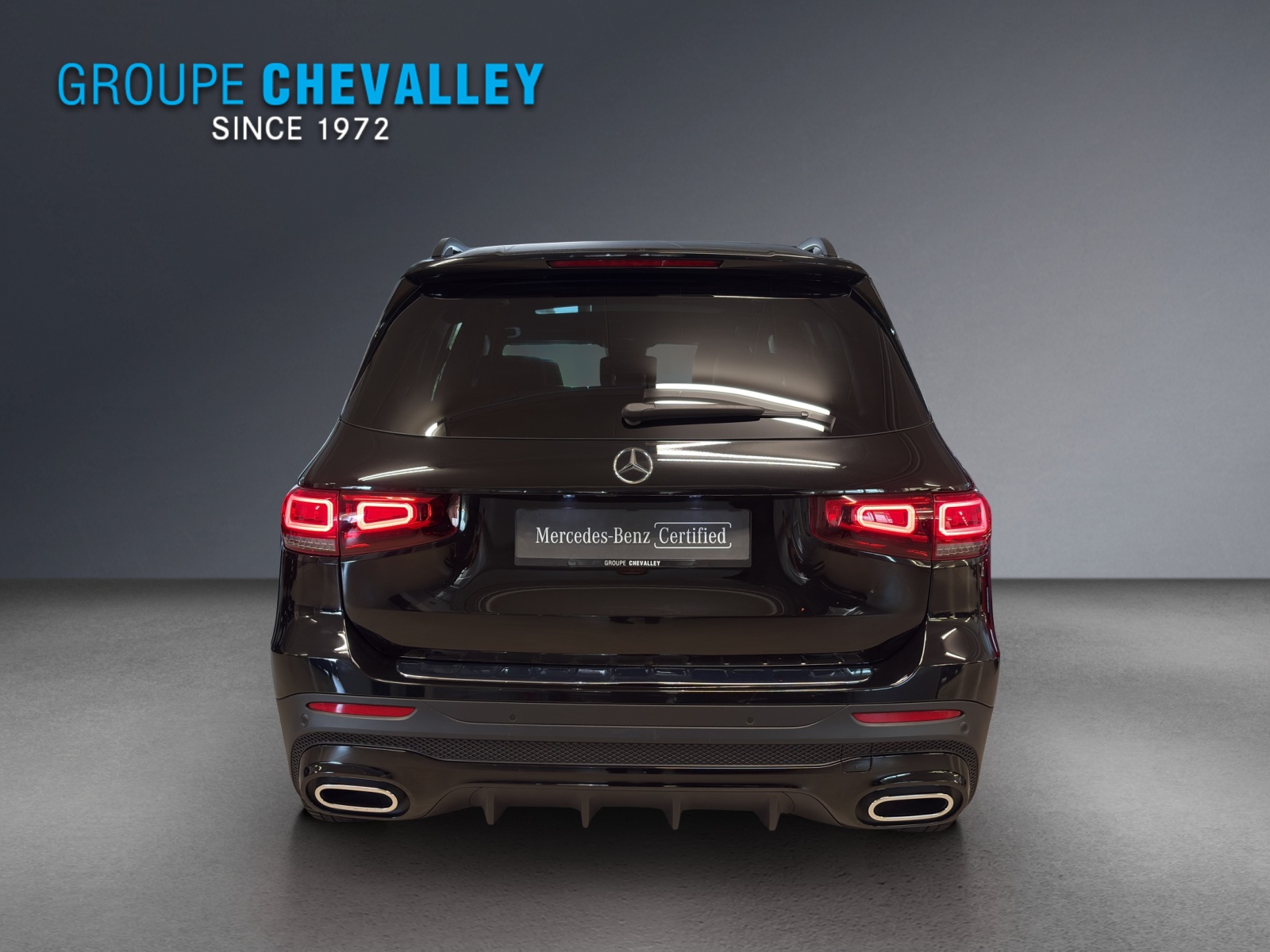 MERCEDES-BENZ GLB 200 AMG Line-image-4
