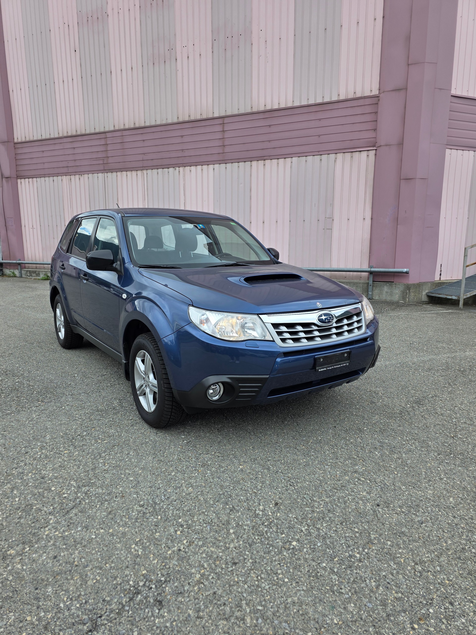 SUBARU Forester 2.0D X Swiss Special-image-2