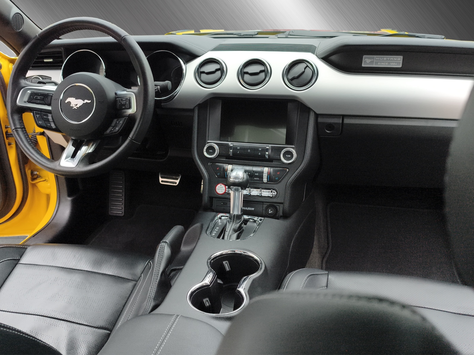 FORD Mustang Coupé 5.0 V8 GT-image-11