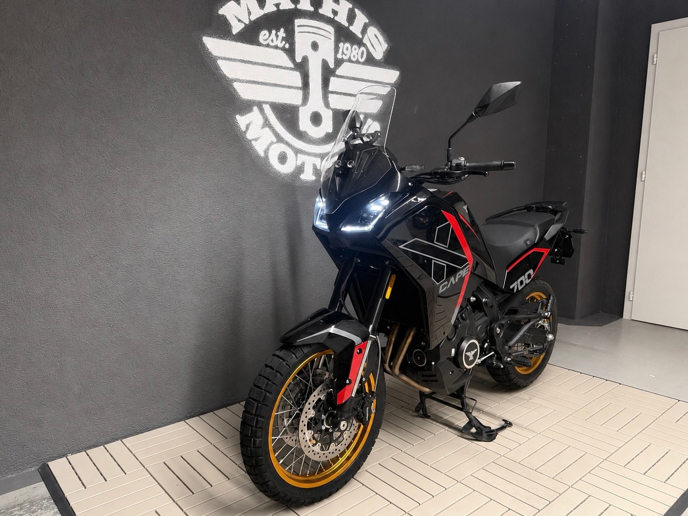 MOTO MORINI X-CAPE 700 - GOLD EDITION - SC Project Auspuff-image-5