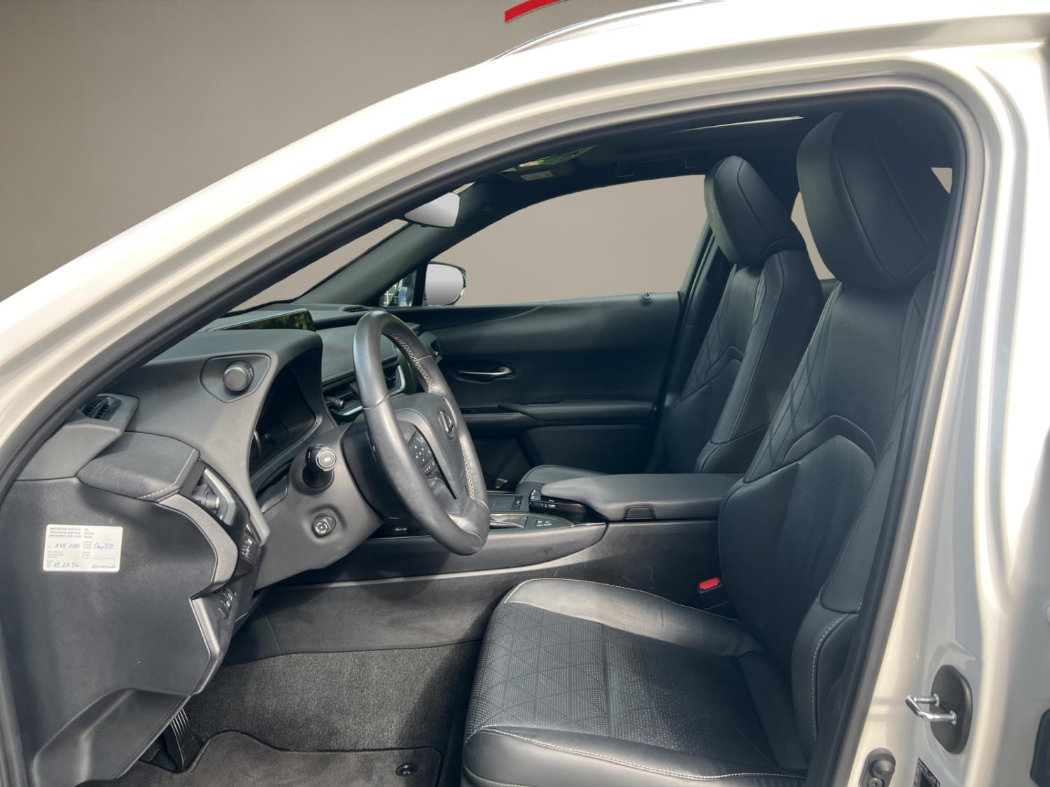 LEXUS UX 250h Excellence-image-8
