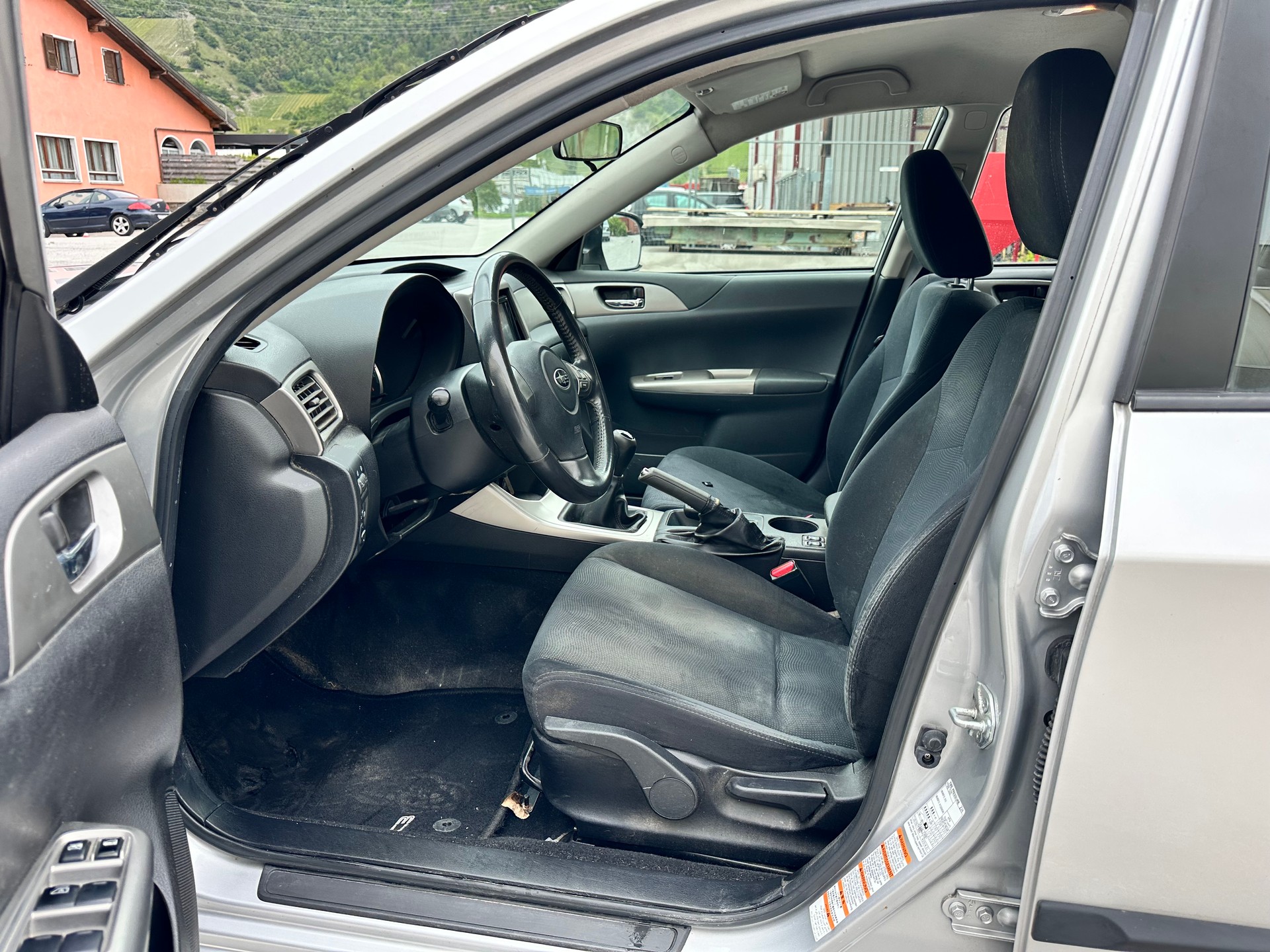 SUBARU Impreza 1.5R Swiss-image-8