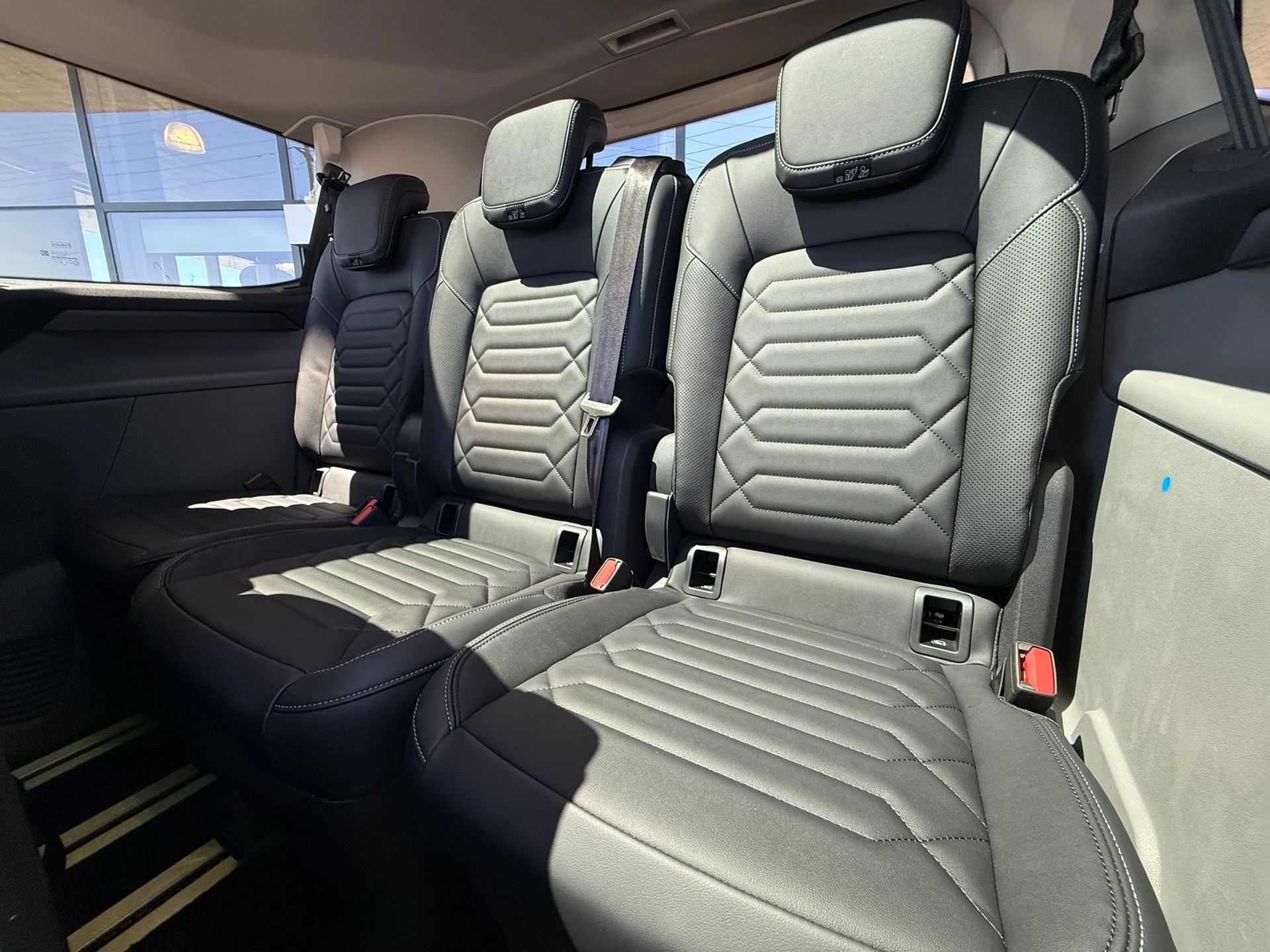 FORD Tourneo Bus 320 L1H1 TitaniumX Automat 4x4-image-8