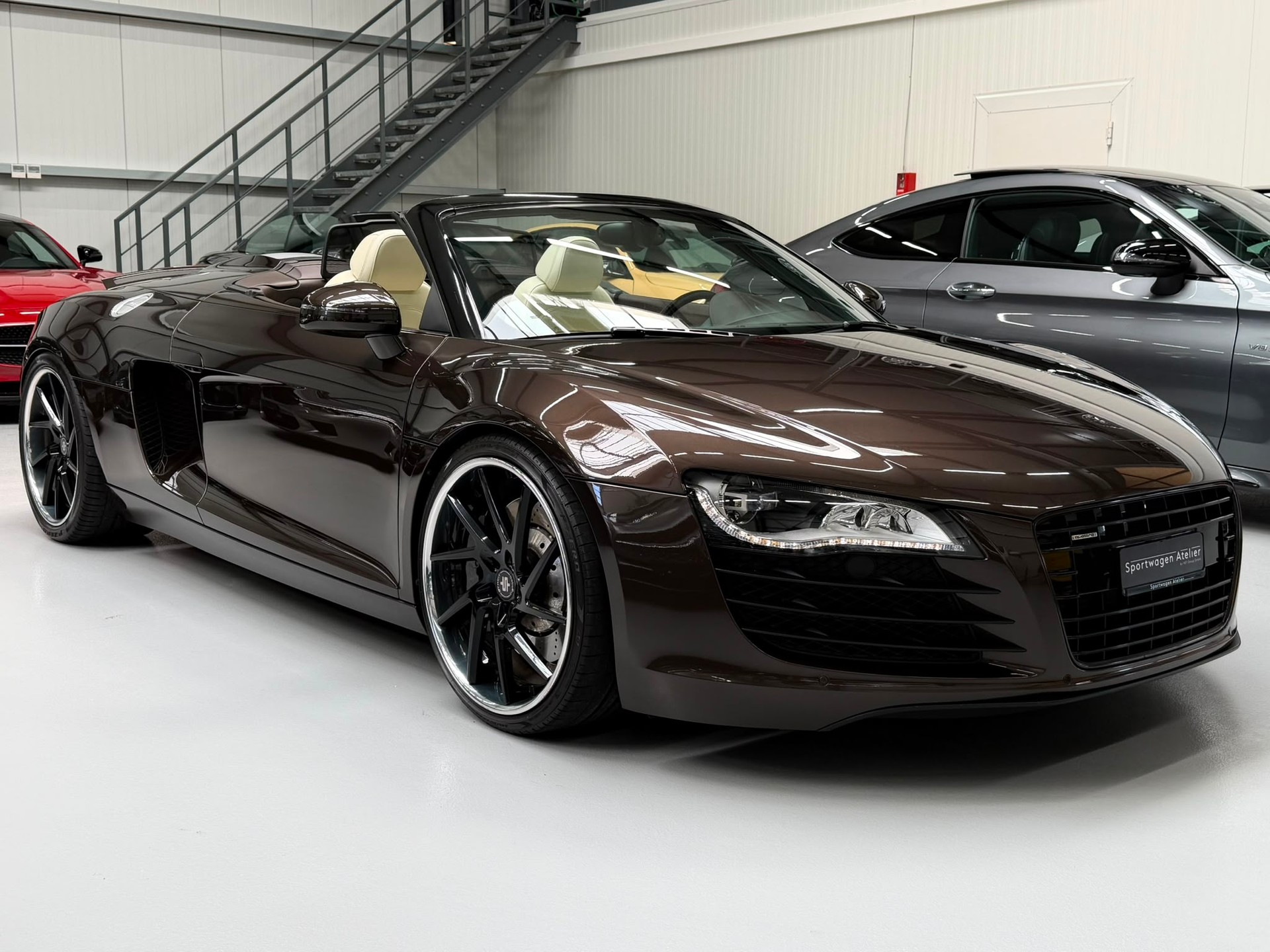 AUDI R8 Spyder 4.2 R-Tronic-image-13