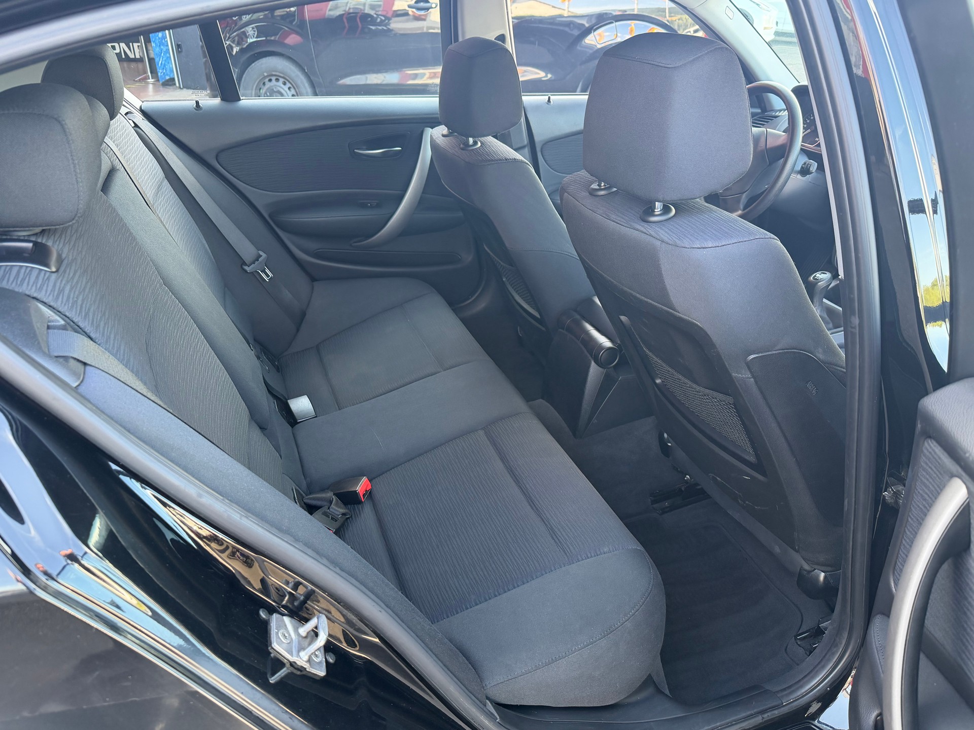 BMW 116i-image-12