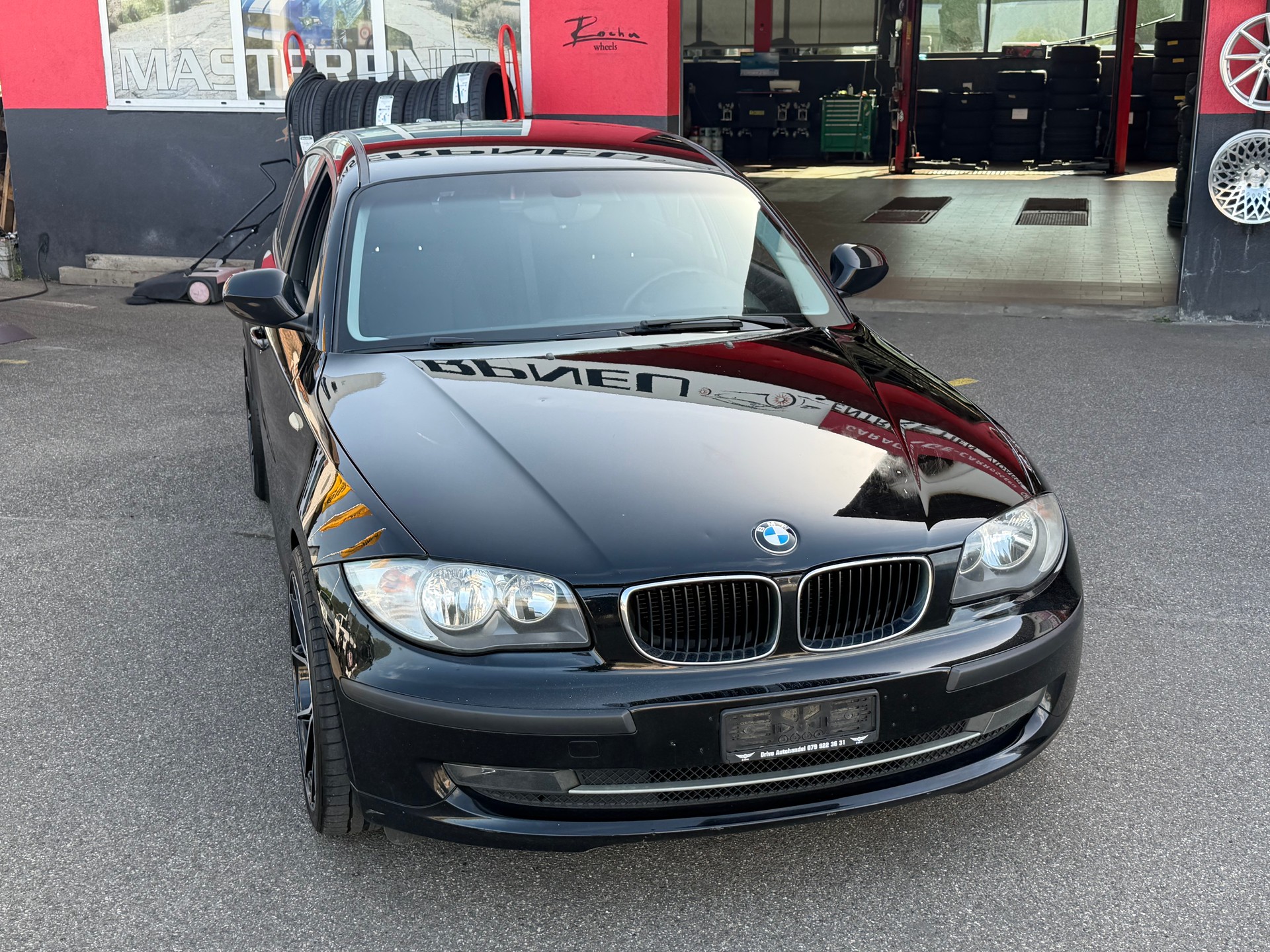 BMW 116i-image-8