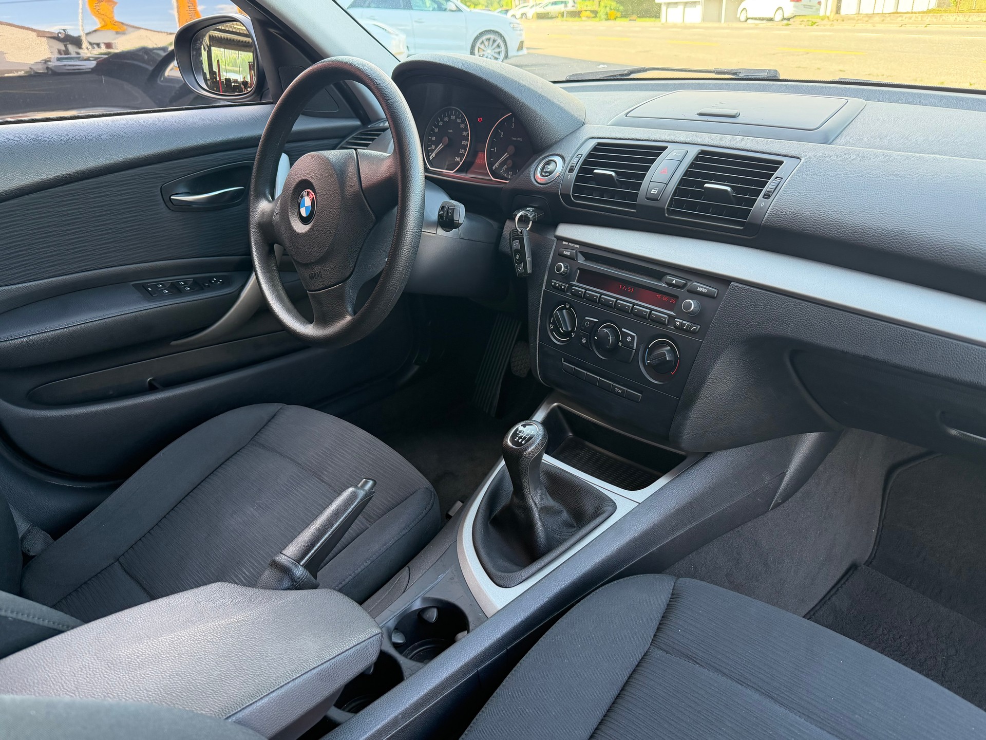 BMW 116i-image-11