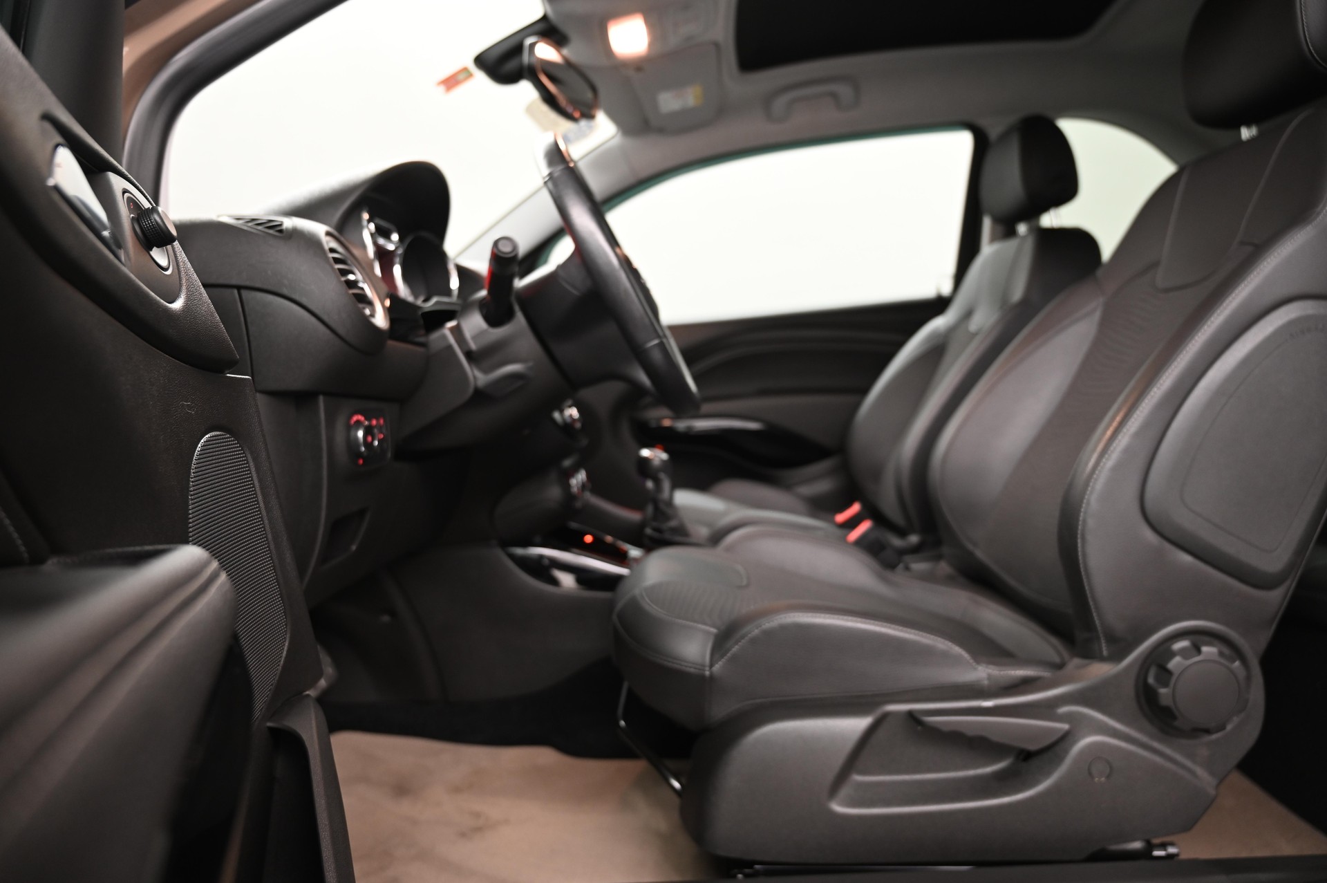 OPEL Adam 1.0i eFLEX Rocks S/S-image-4
