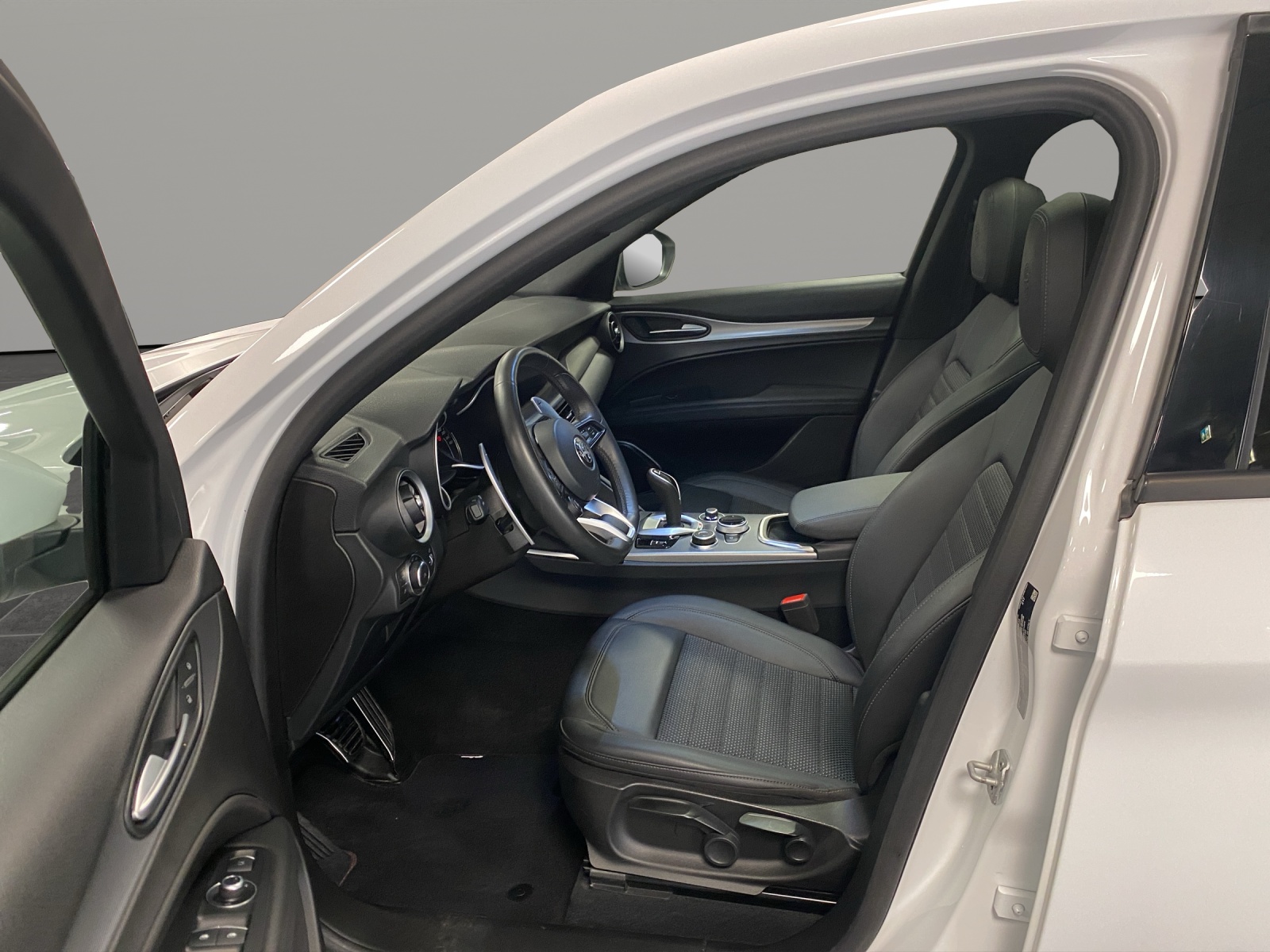 ALFA ROMEO STELVIO 2.0 200 Q4 Sprint S-image-10