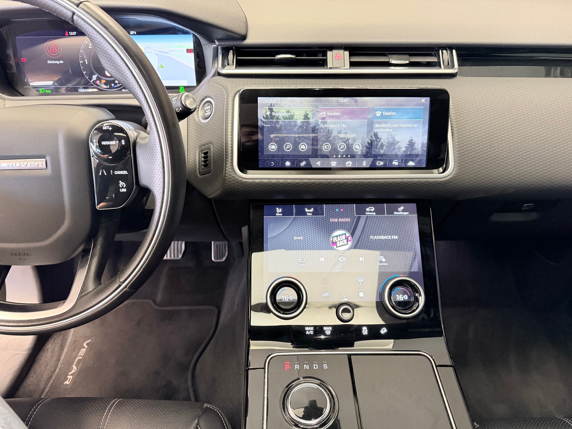 LAND ROVER Range Rover Velar R-Dynamic D 240 SE Automatic-image-12