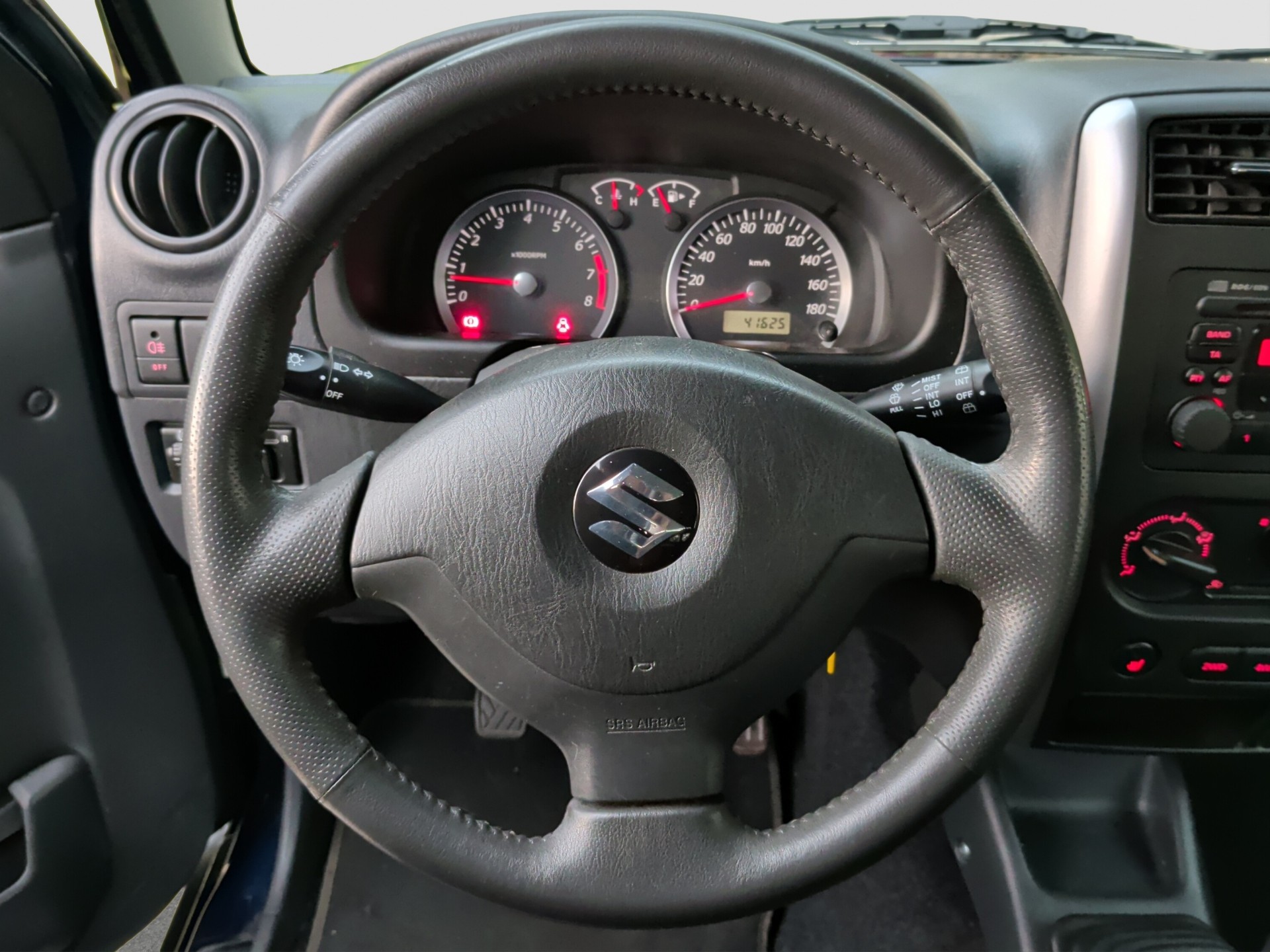 SUZUKI Jimny 1.3 16V GL Top Special Edition-image-9