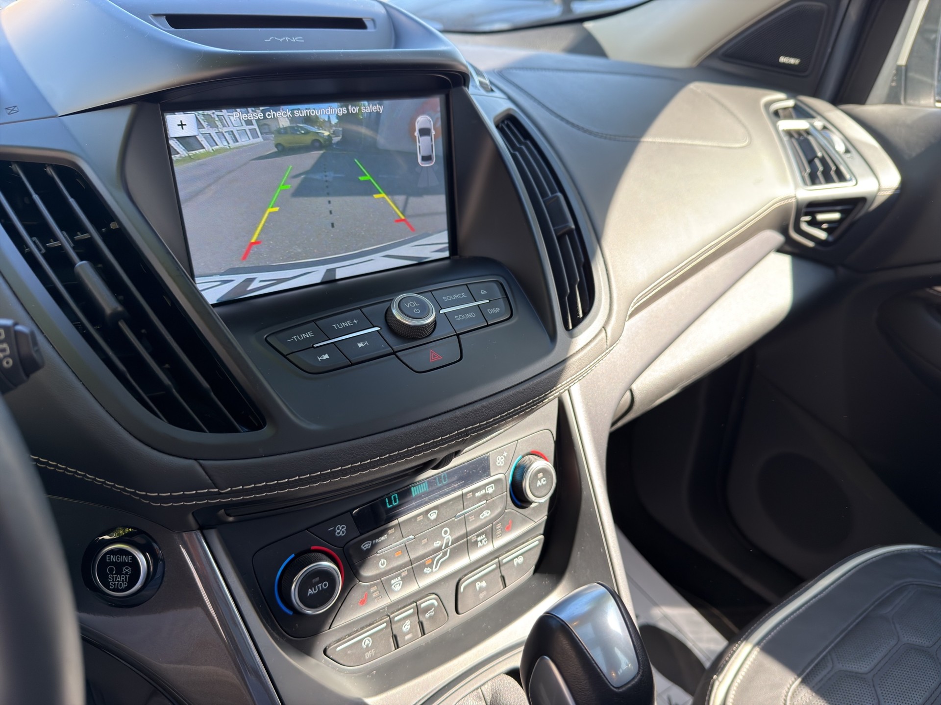 FORD Kuga 1.5 SCTi Vignale 4WD Automatic-image-22