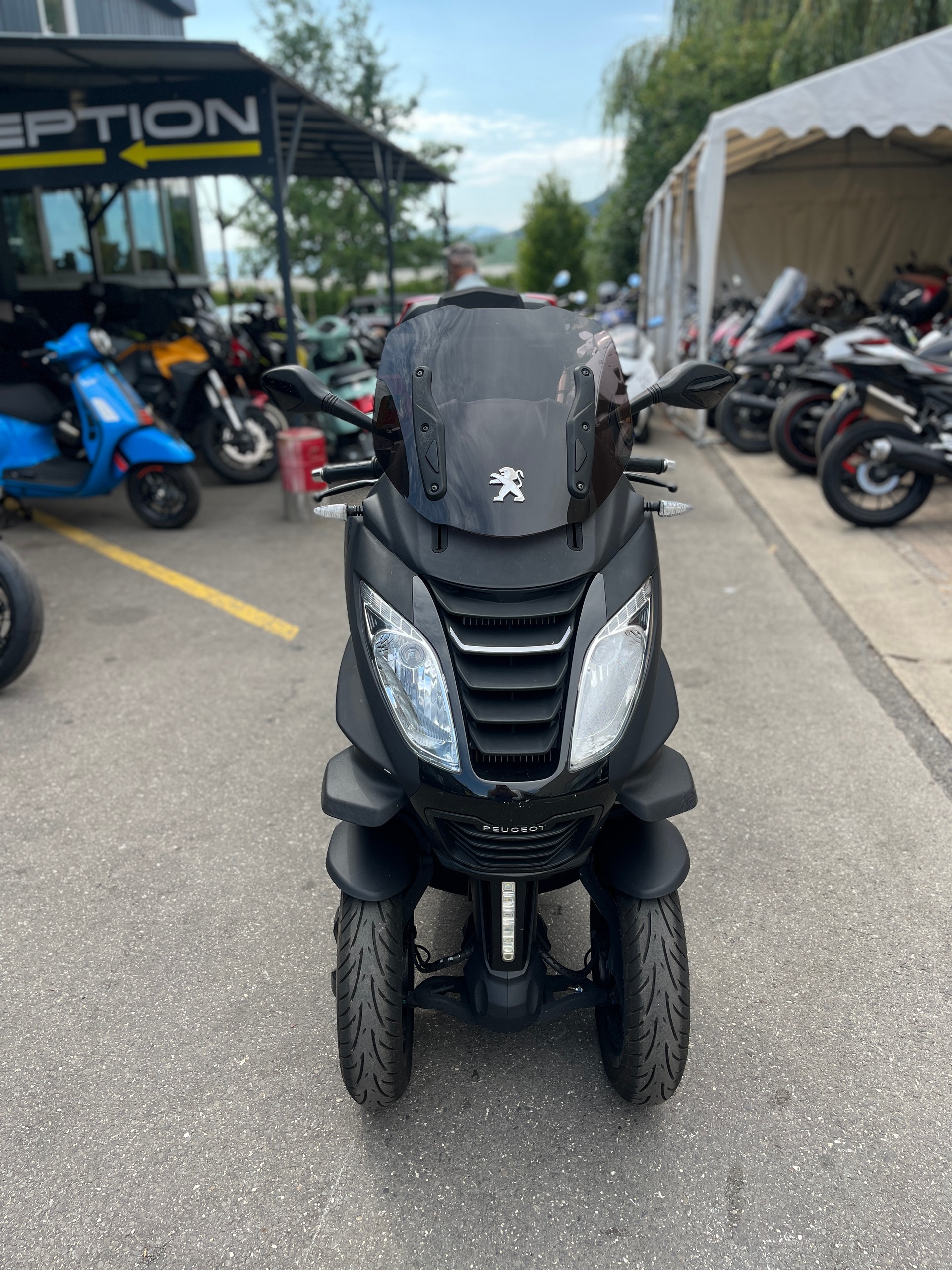 PEUGEOT Metropolis 400 RS-image-2