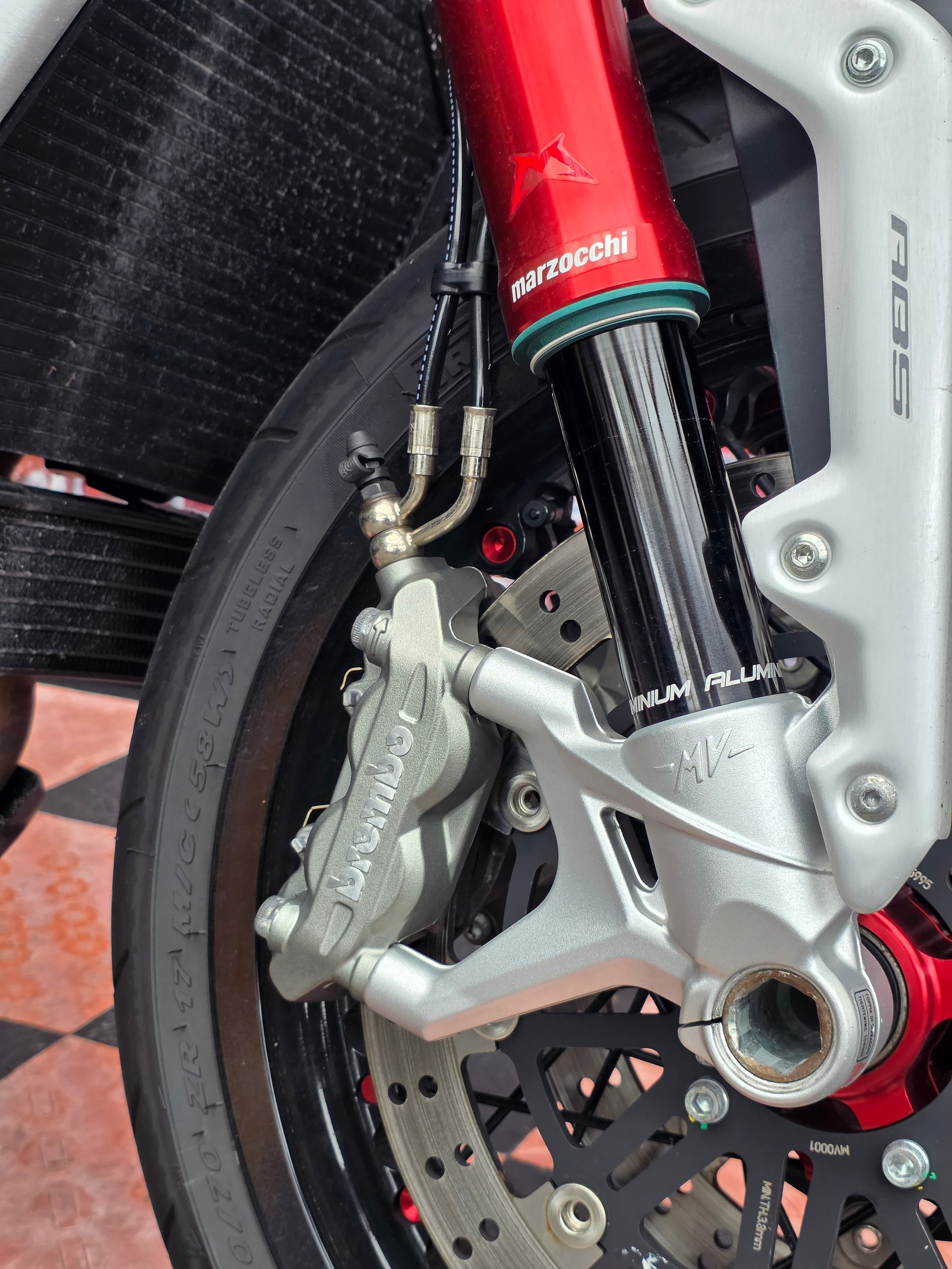 MV AGUSTA Dragster 800 RR ABS-image-11