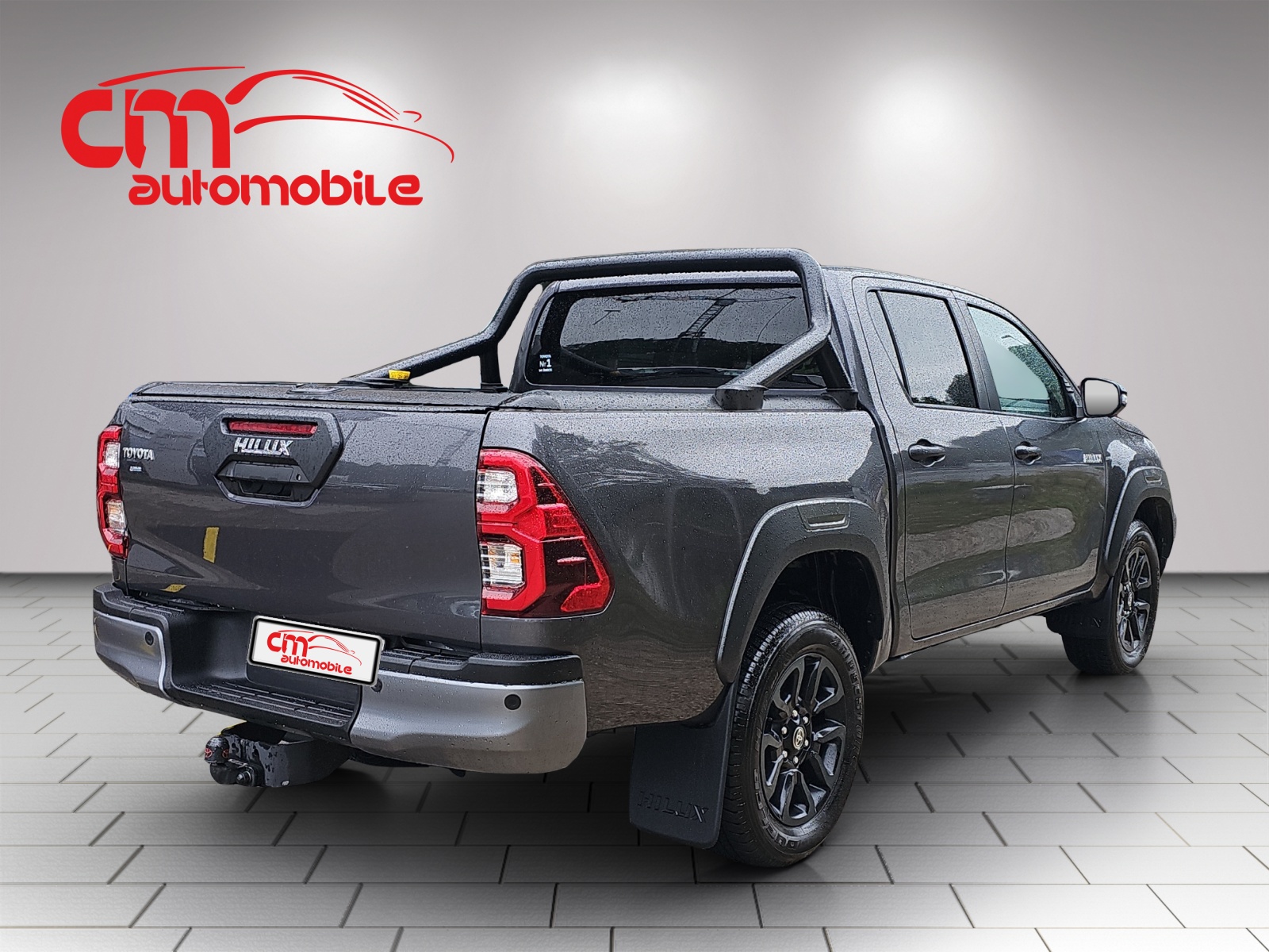 TOYOTA Hilux 2.8D-4D MHEV Invincible Double Cab 4x4 A-showroom-element-2