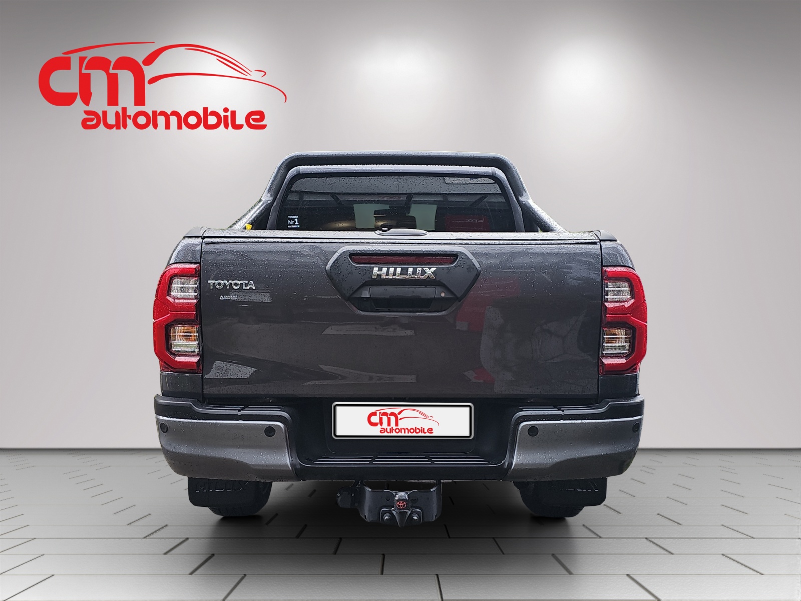 TOYOTA Hilux 2.8D-4D MHEV Invincible Double Cab 4x4 A-image-5