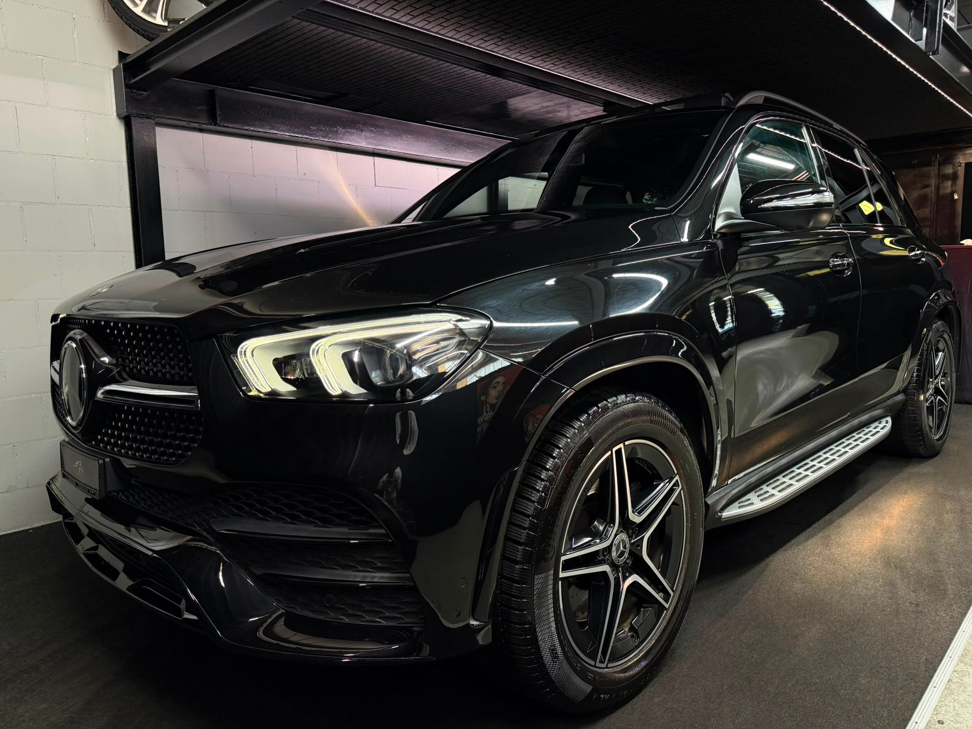 MERCEDES-BENZ GLE 450 4Matic AMG Line 9G-Tronic / CH- Autos / Grattis Service/ Panoramadach /-showroom-element-1
