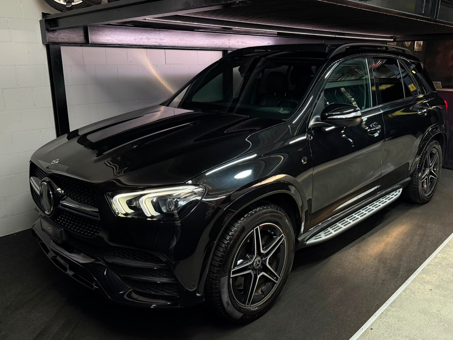 MERCEDES-BENZ GLE 450 4Matic AMG Line 9G-Tronic / CH- Autos / Grattis Service/ Panoramadach /