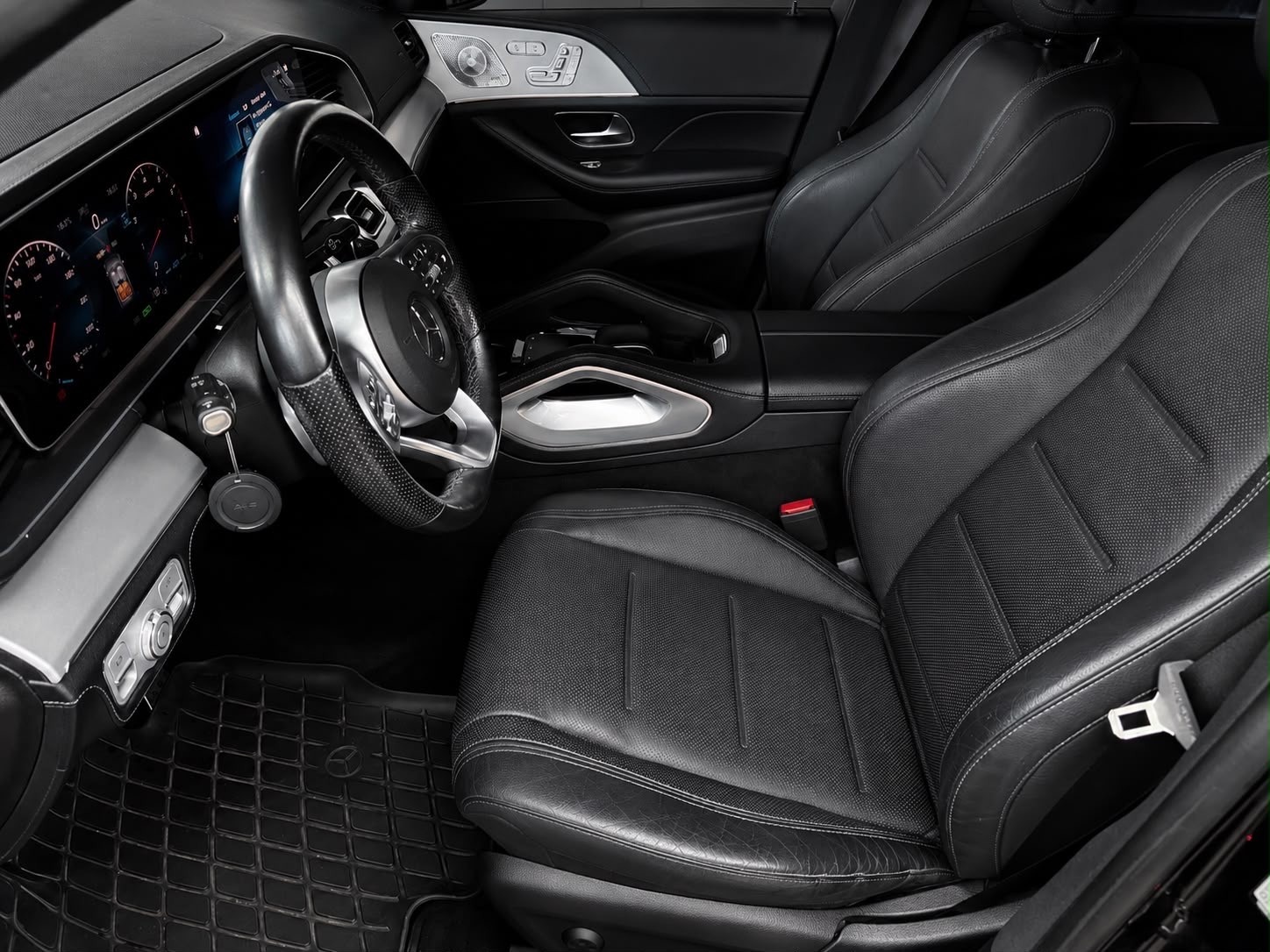 MERCEDES-BENZ GLE 450 4Matic AMG Line 9G-Tronic / CH- Autos / Grattis Service/ Panoramadach /-image-10
