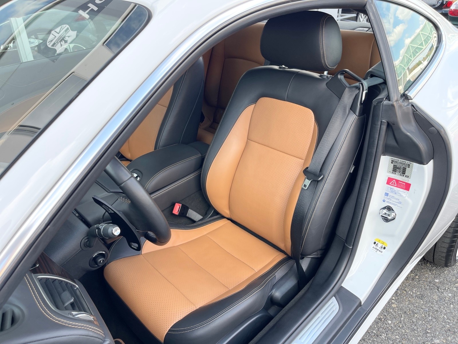 JAGUAR XK 5.0 V8 Portfolio Automatic-image-11
