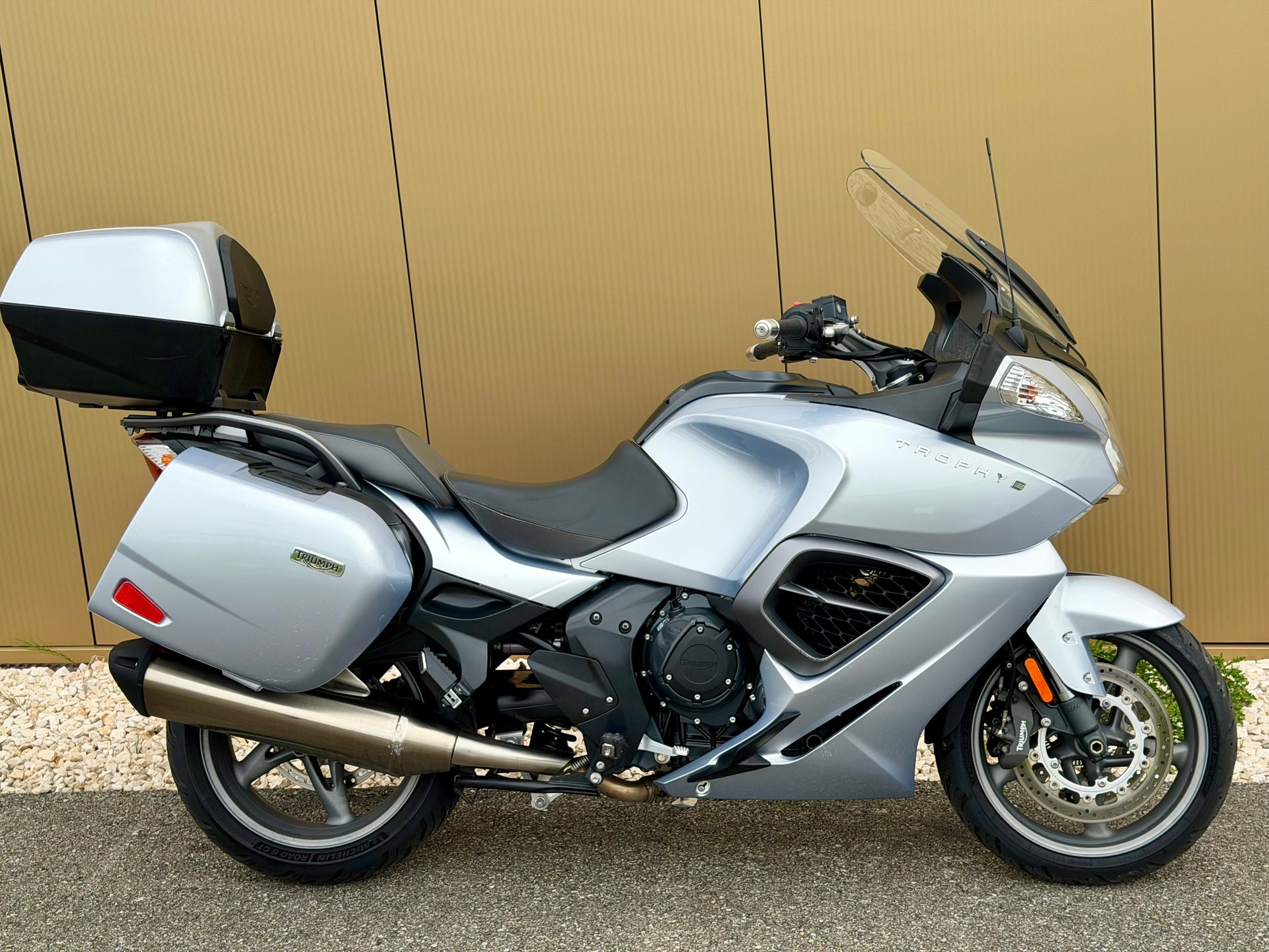 TRIUMPH Trophy 1200 SE ABS-image-3