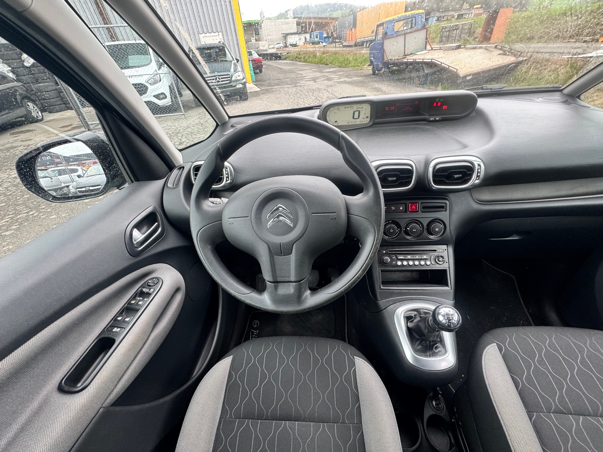 CITROEN C3 Picasso 1.6i 16V Séduction-image-8
