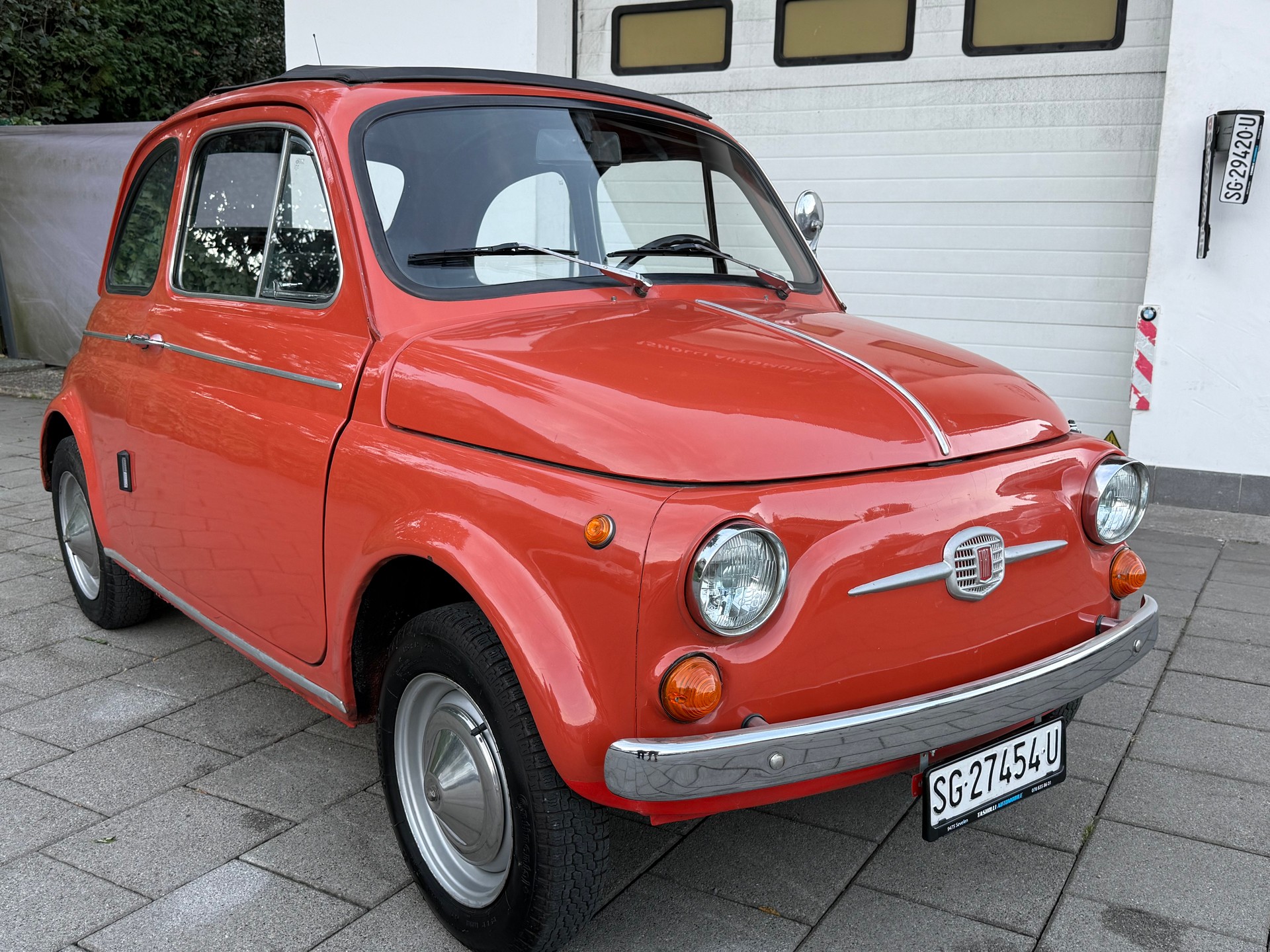 FIAT 500 L Veteranenfahrzeug-showroom-element-1