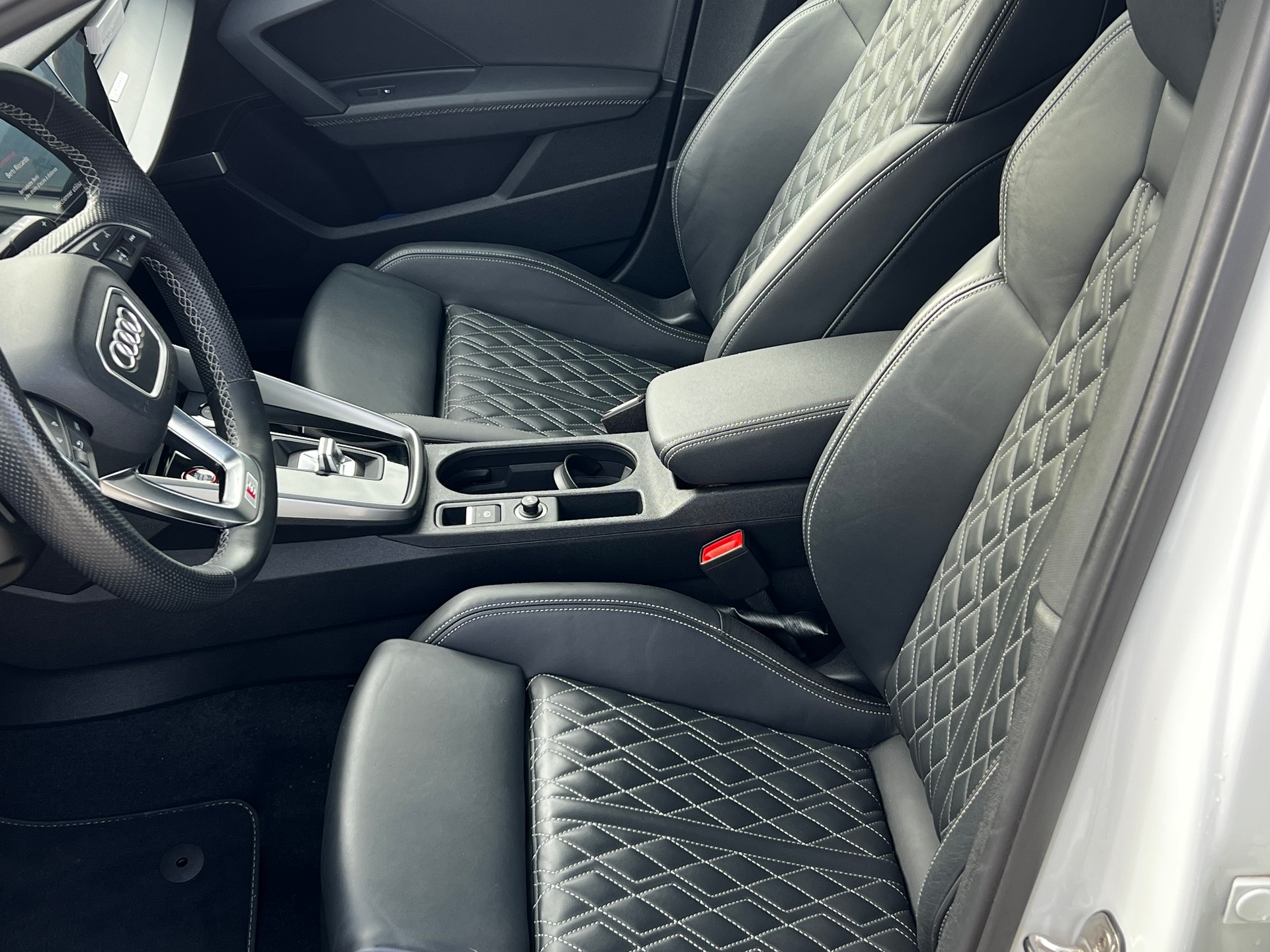 AUDI 2.0 TFSI quattro S-Tronic-image-8