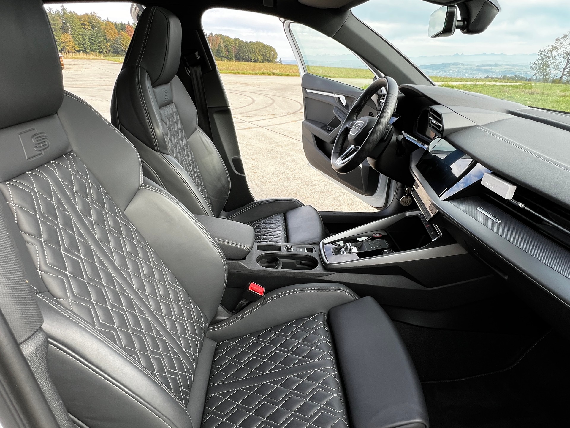 AUDI 2.0 TFSI quattro S-Tronic-image-7