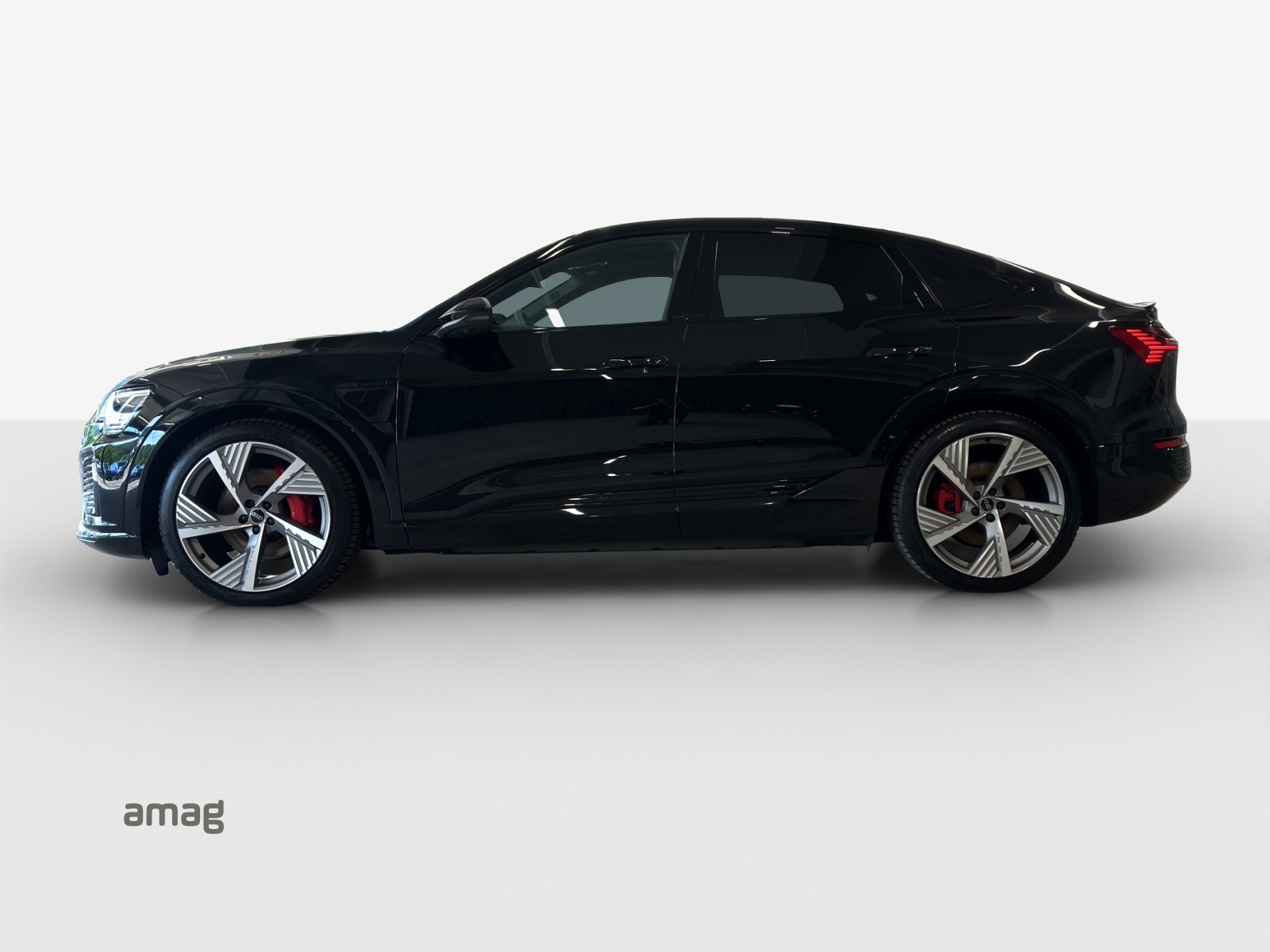 AUDI Q8 Sportback 55 e-tron Black Edition quattro-showroom-element-1