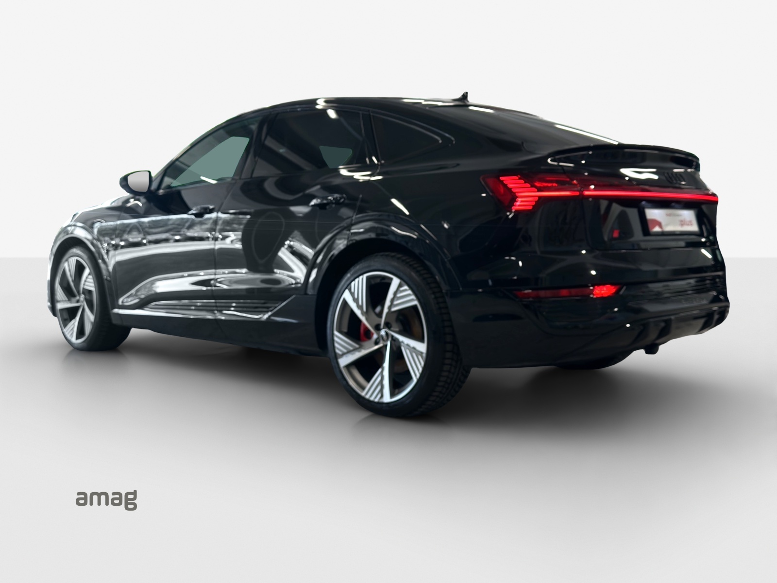 AUDI Q8 Sportback 55 e-tron Black Edition quattro-showroom-element-2