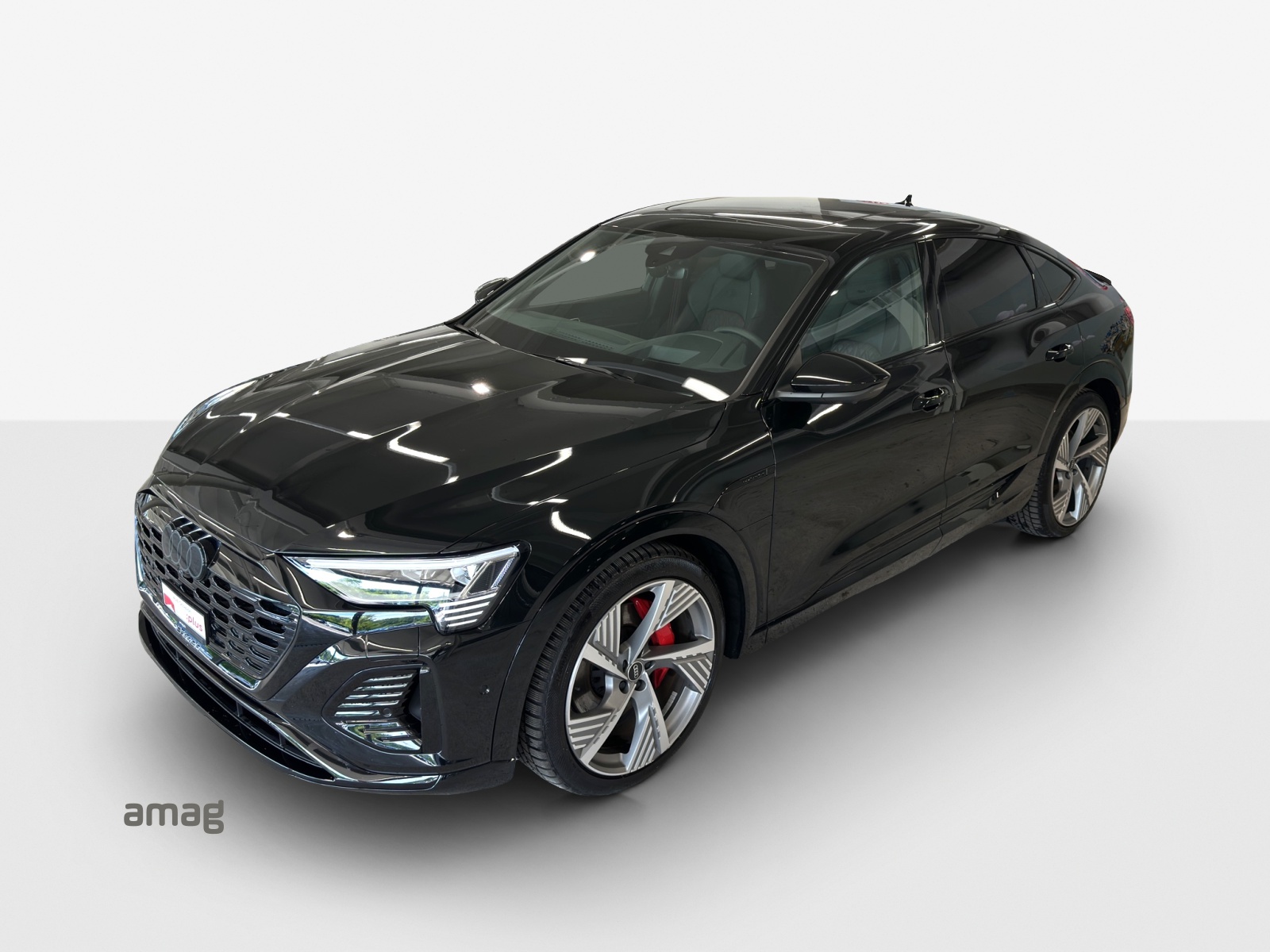 AUDI Q8 Sportback 55 e-tron Black Edition quattro-image-14