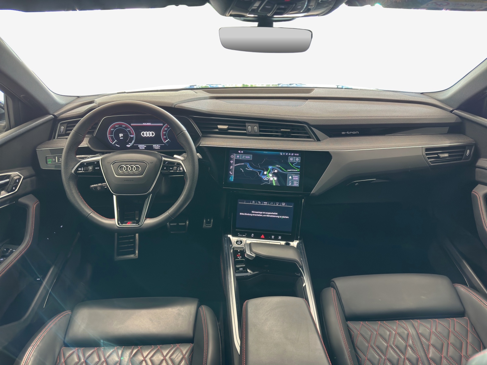 AUDI Q8 Sportback 55 e-tron Black Edition quattro-image-9
